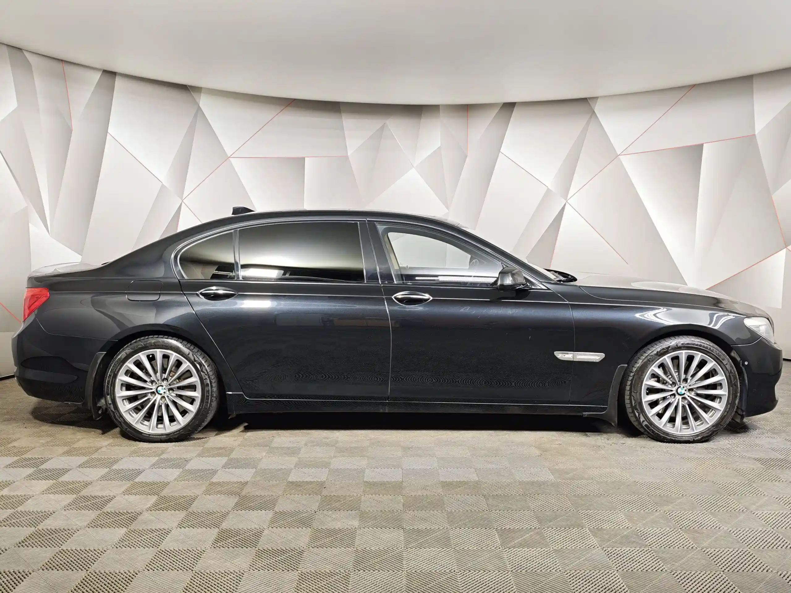 BMW 7 серия 2010