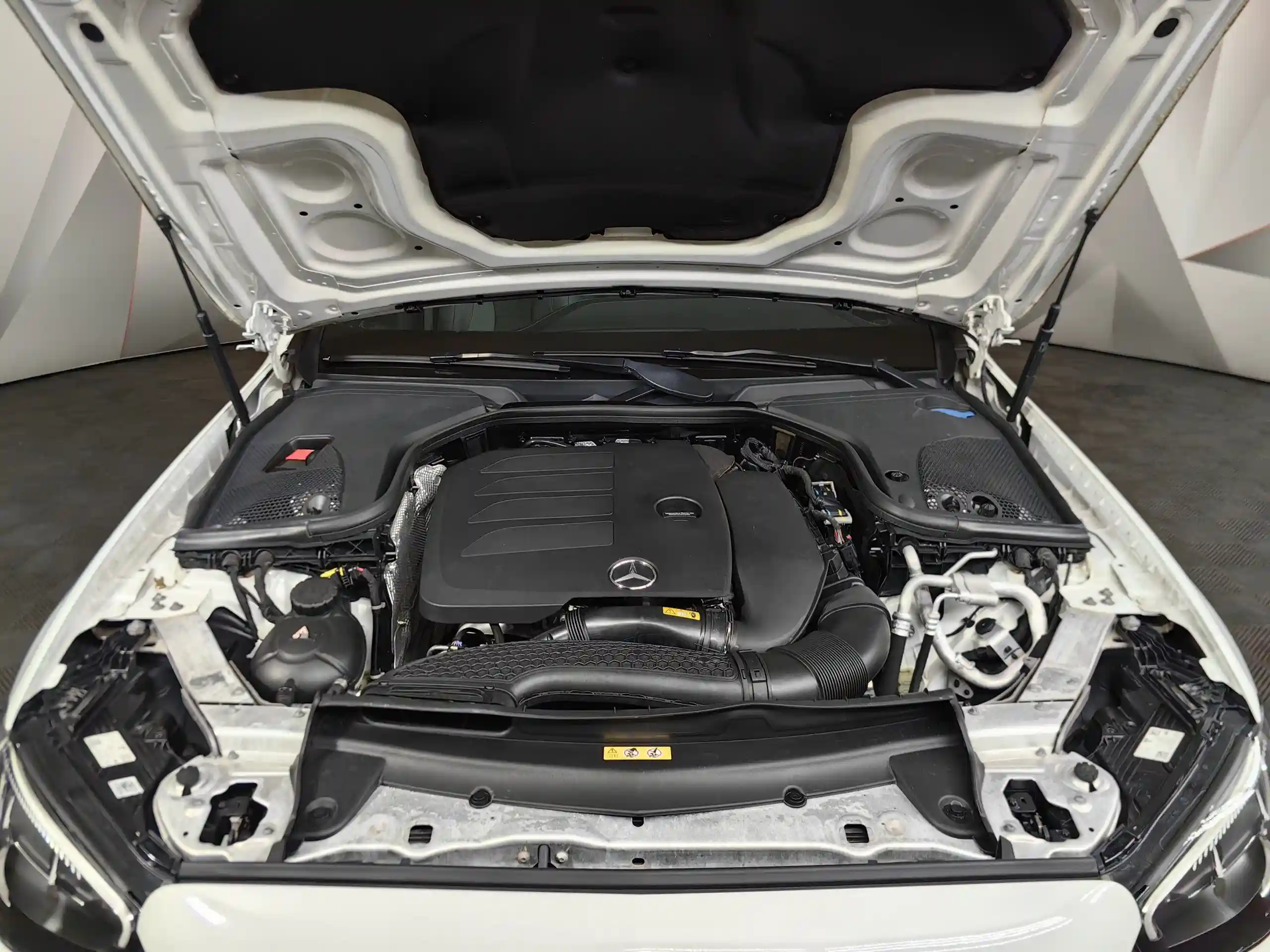Mercedes-Benz E-Класс 2021