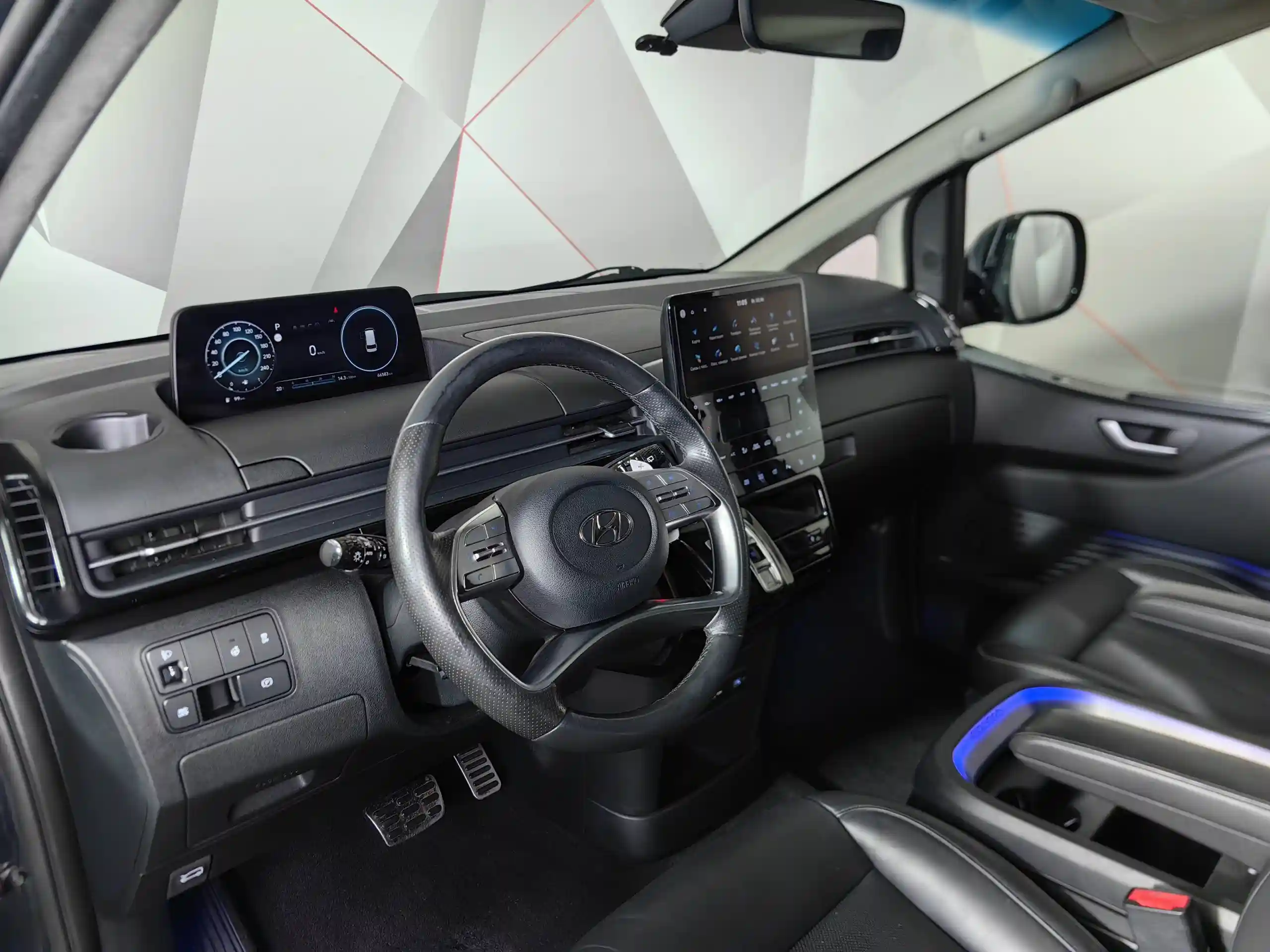 Hyundai Staria 2021