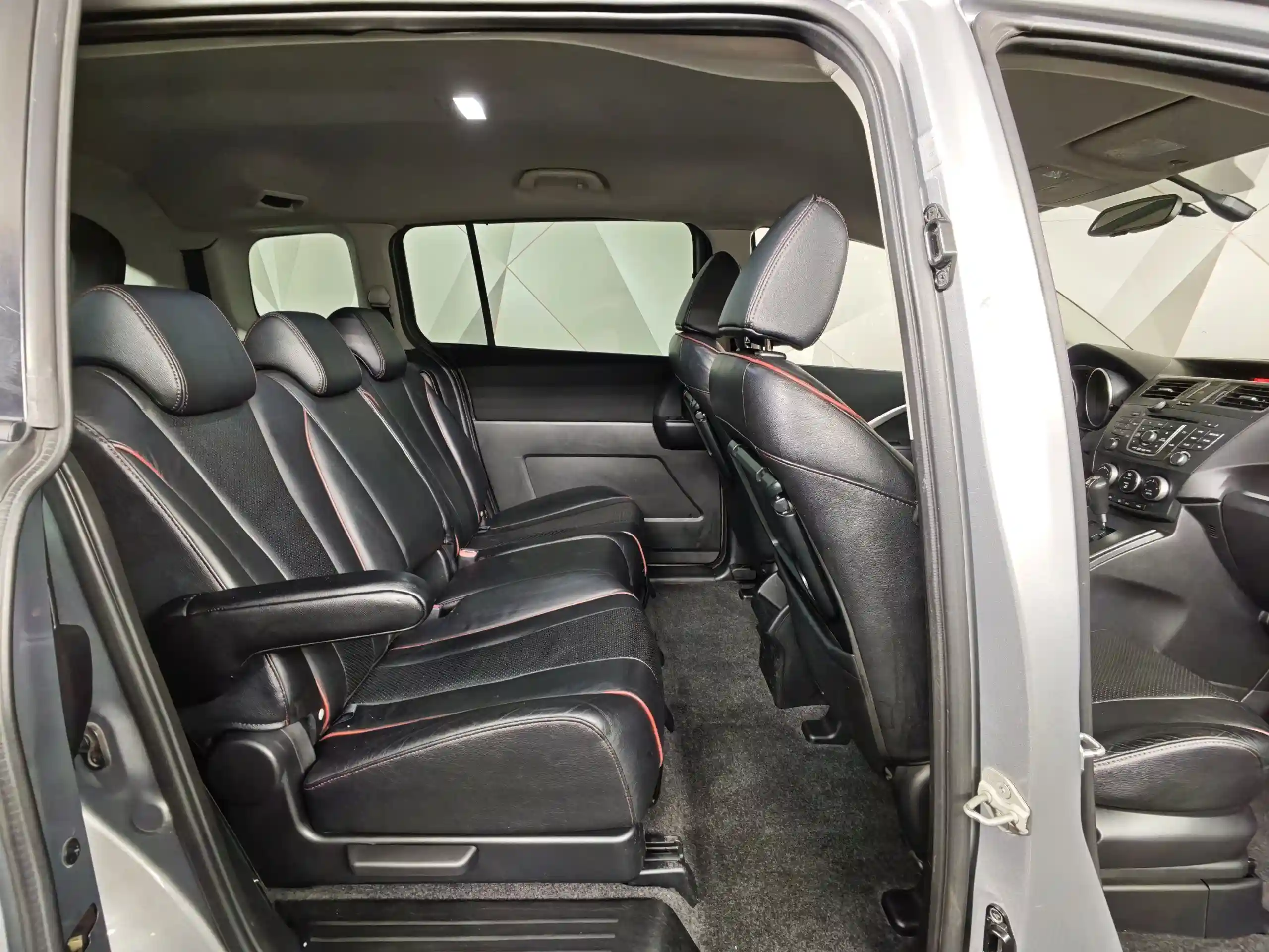 Mazda 5 2011