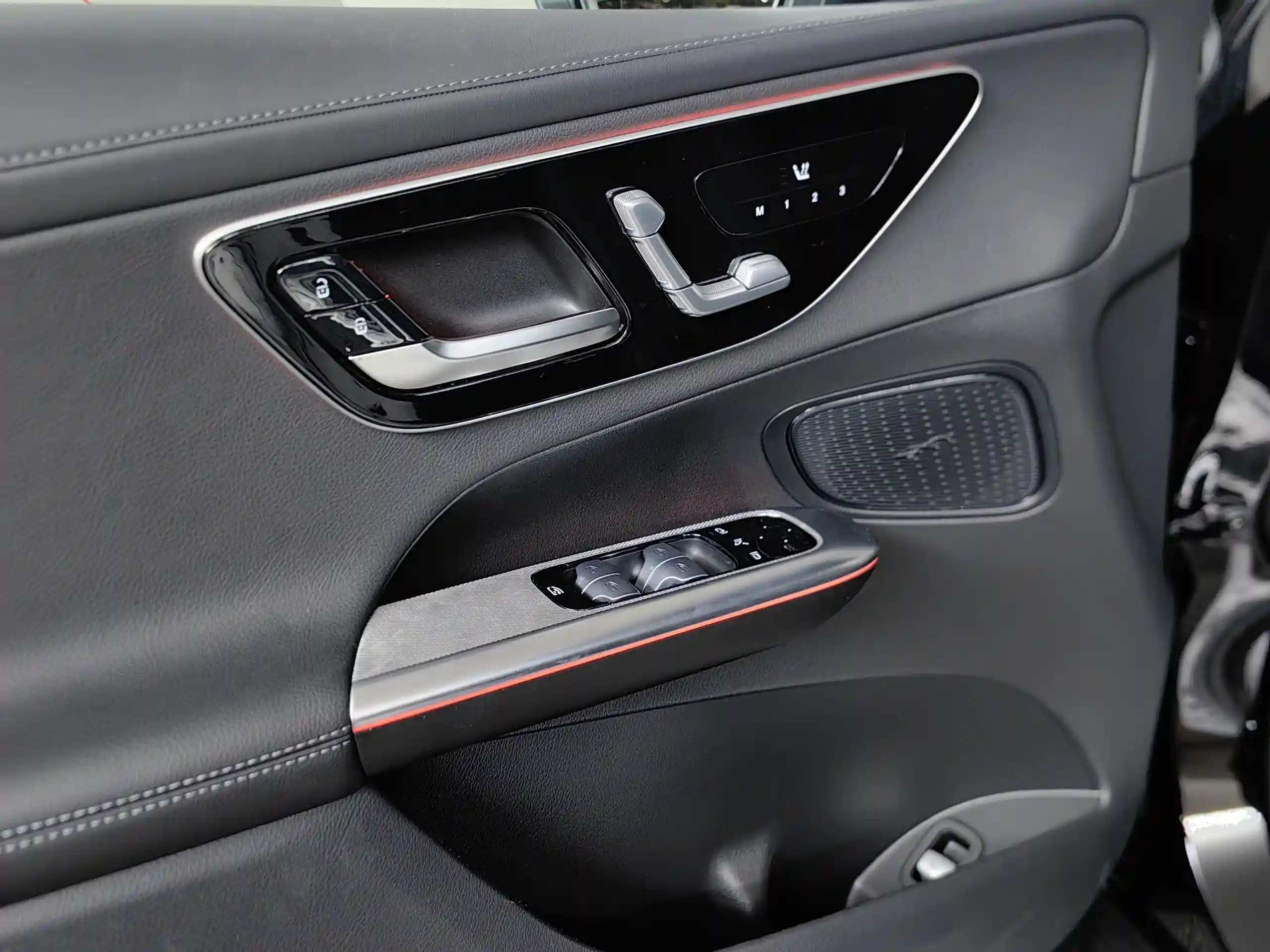 Mercedes-Benz GLC 2024