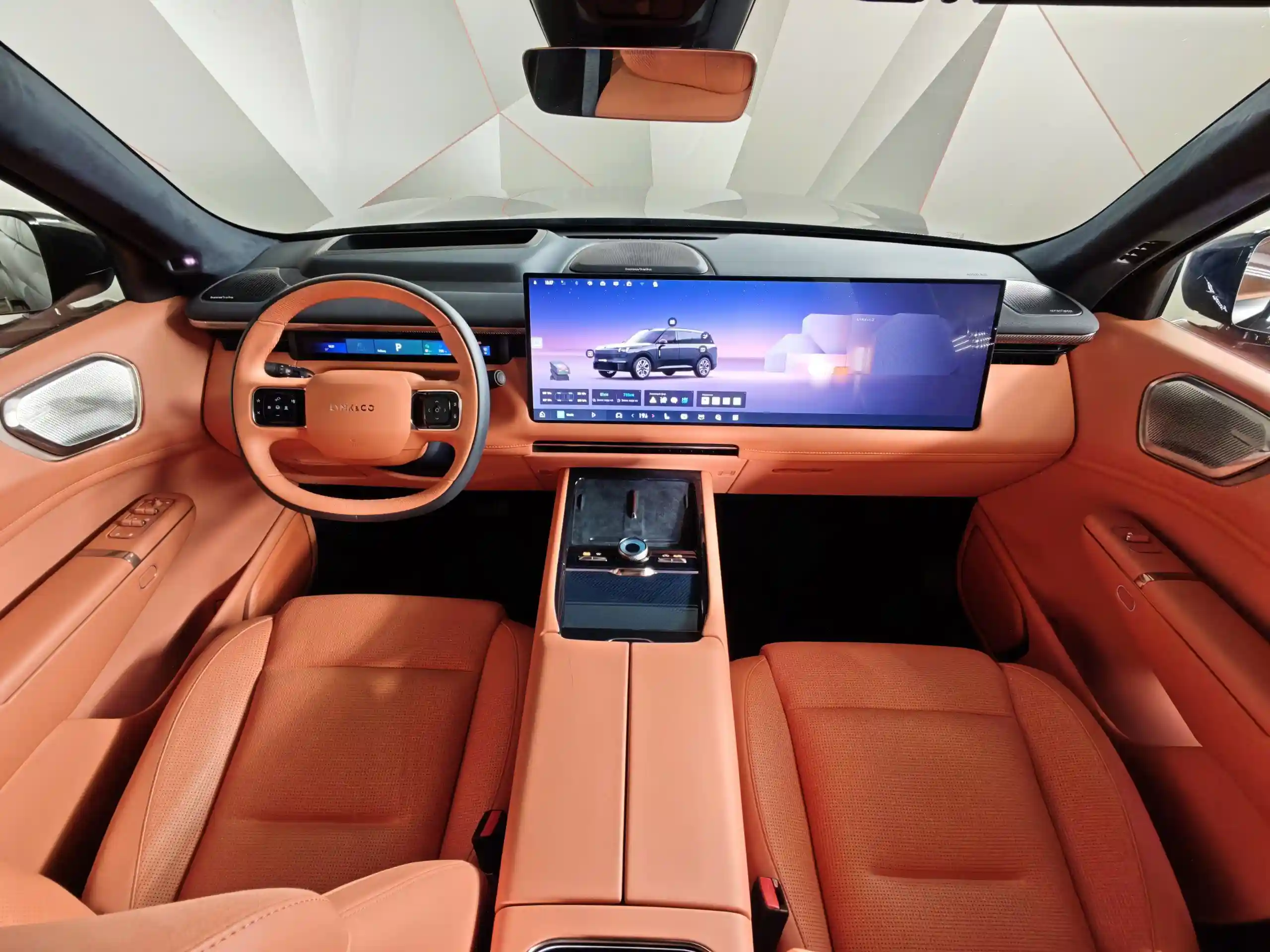 Lynk & Co 900 2026
