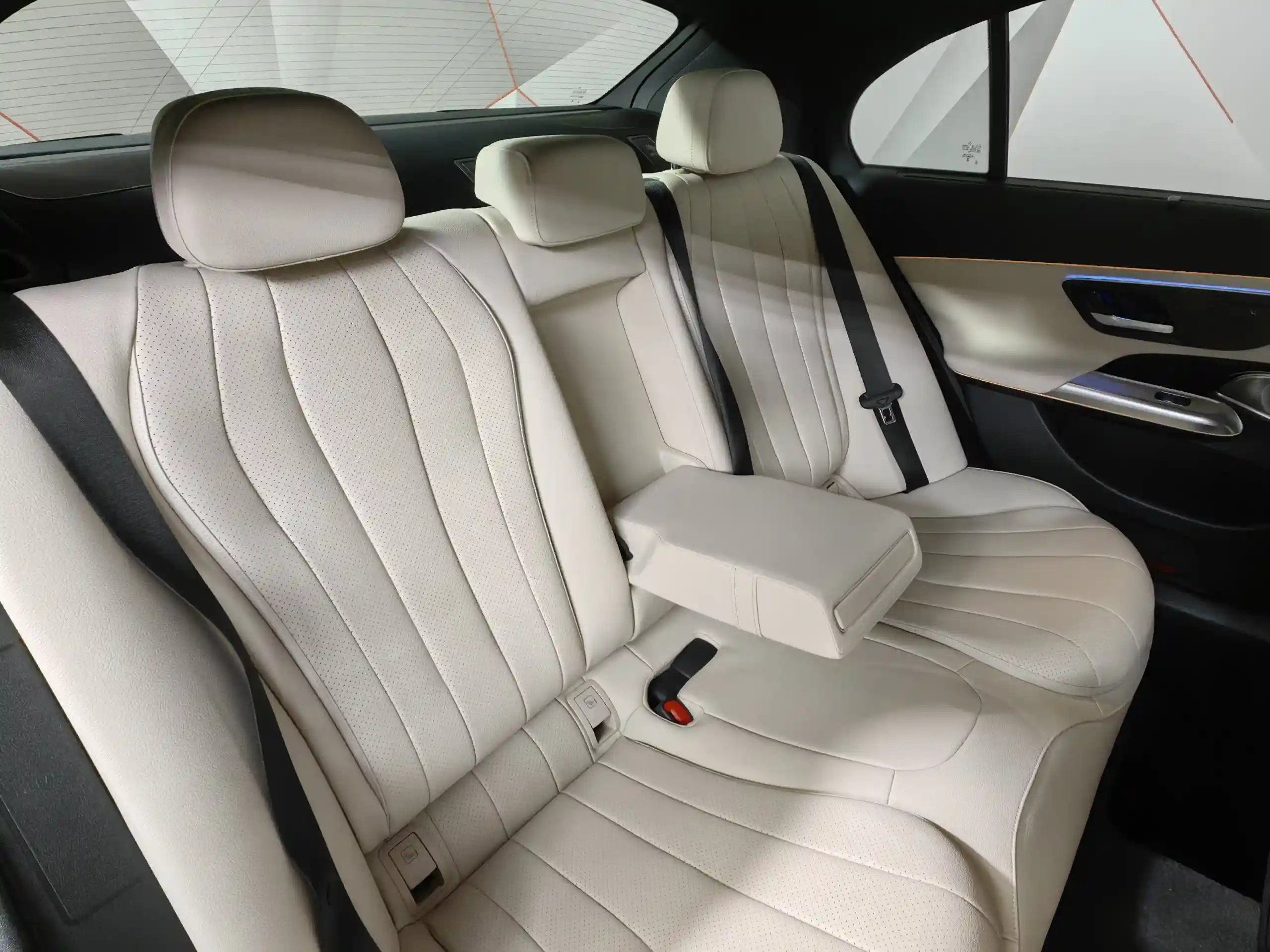 Mercedes-Benz E-Класс 2024