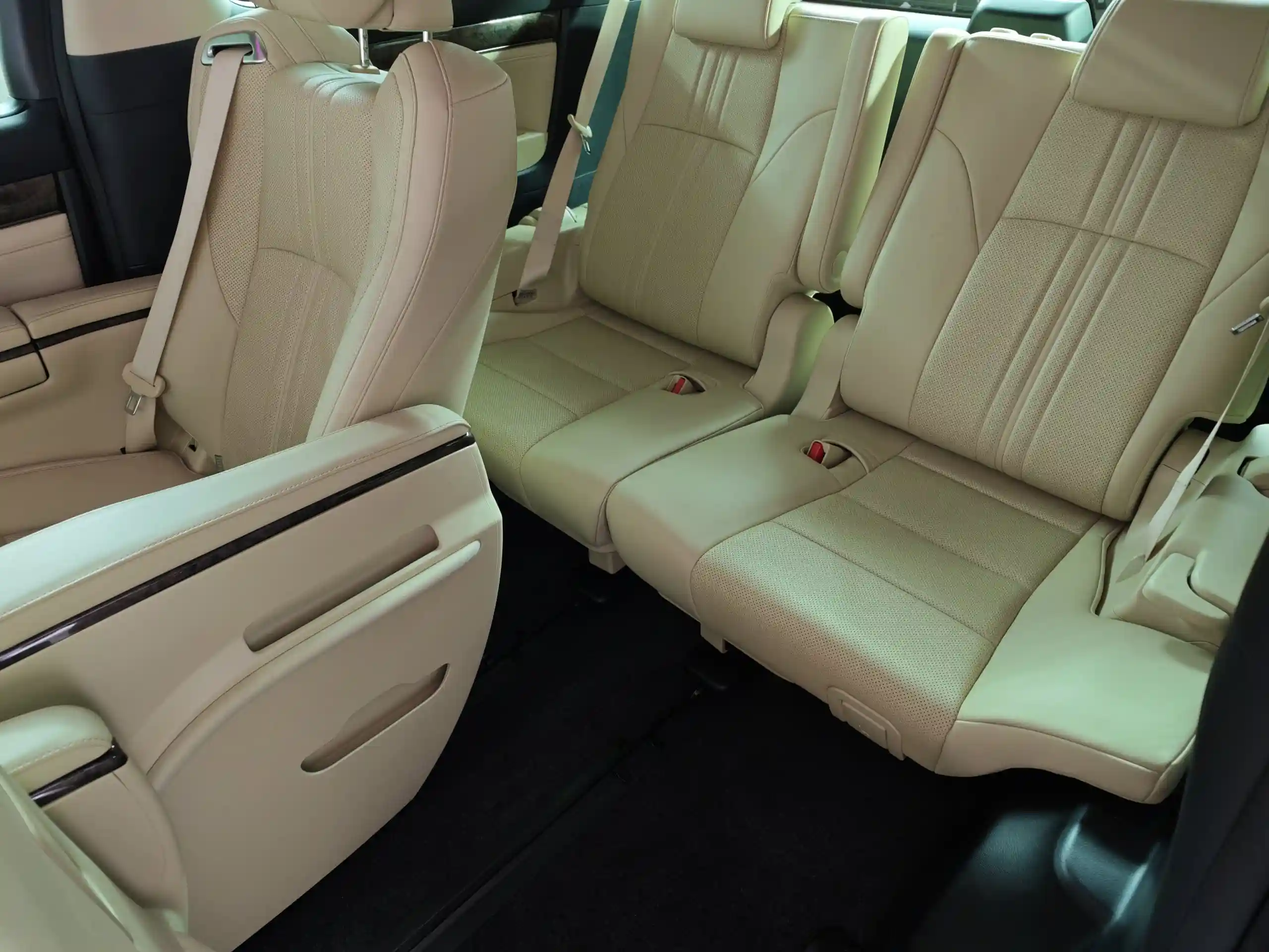 Toyota Alphard 2021