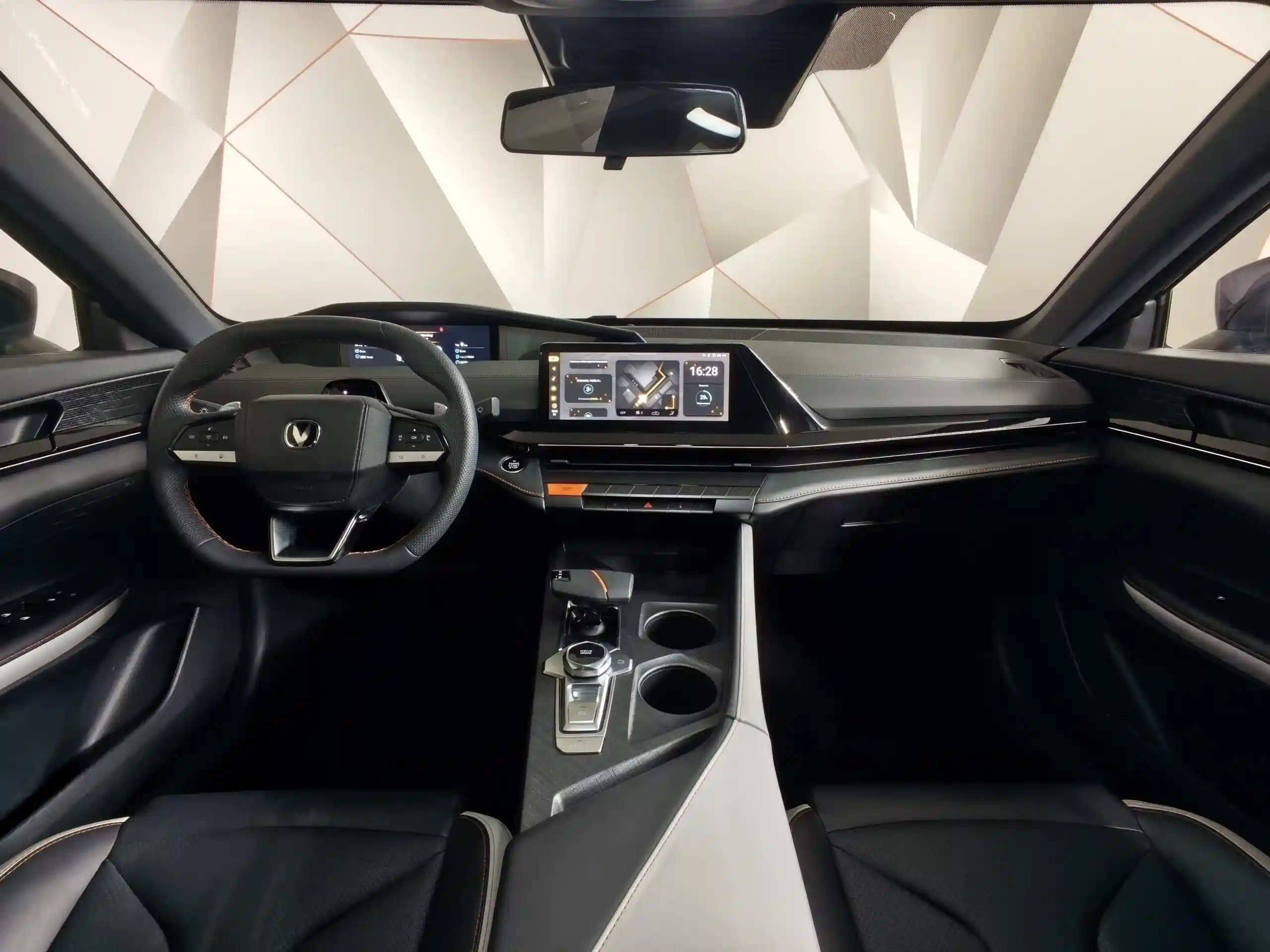 Changan UNI-V 2024
