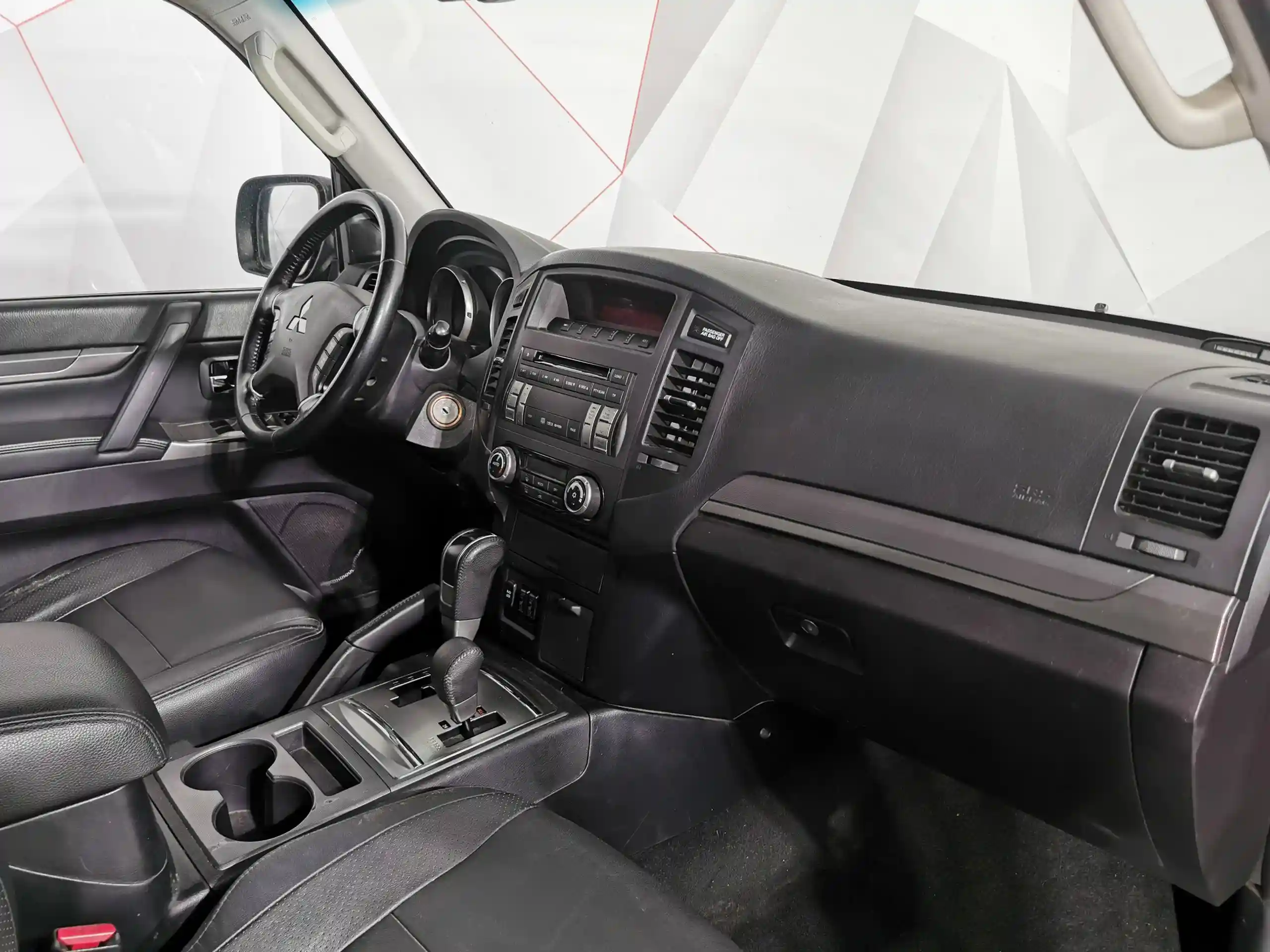 Mitsubishi Pajero 2012