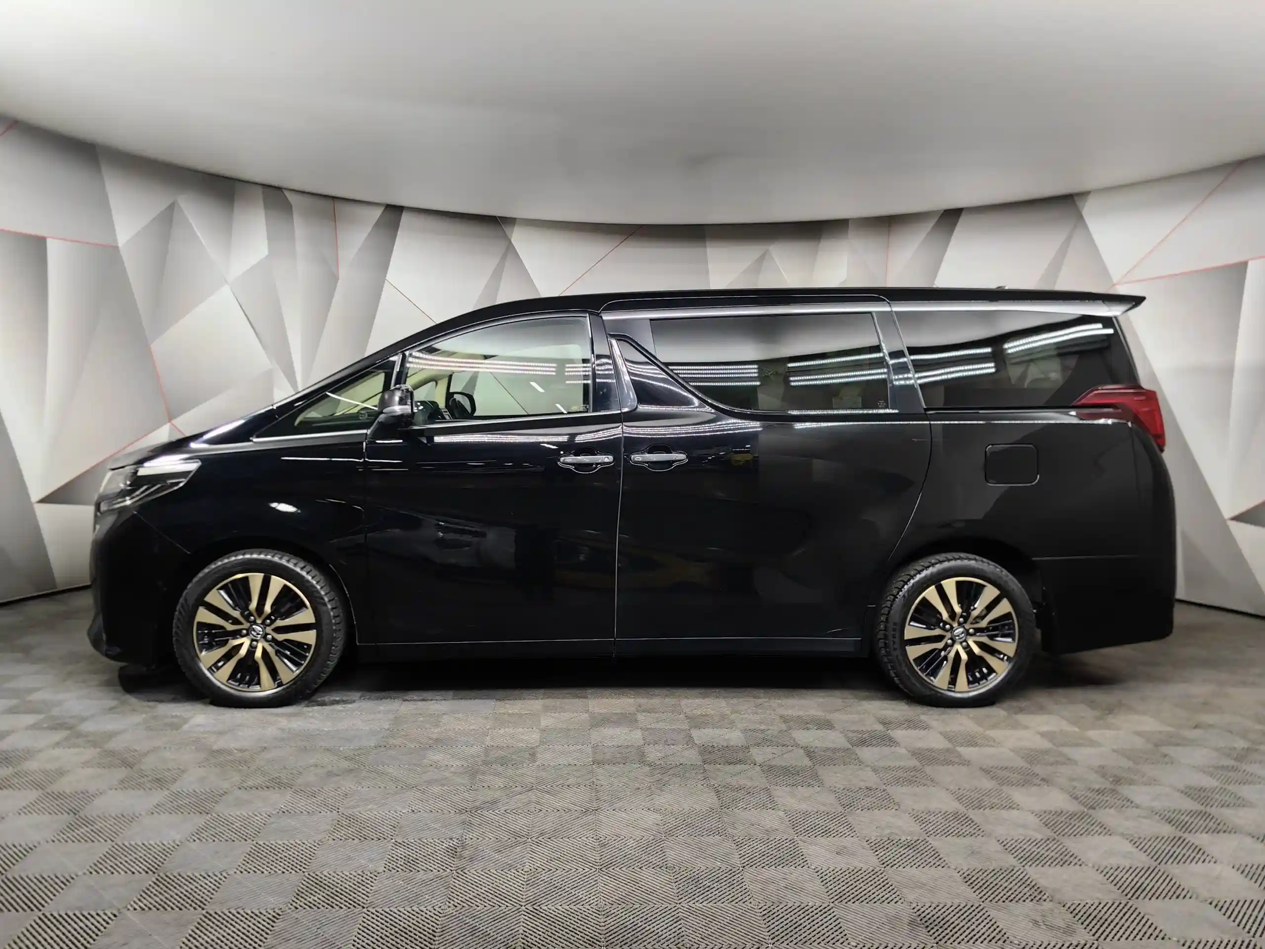 Toyota Alphard 2019