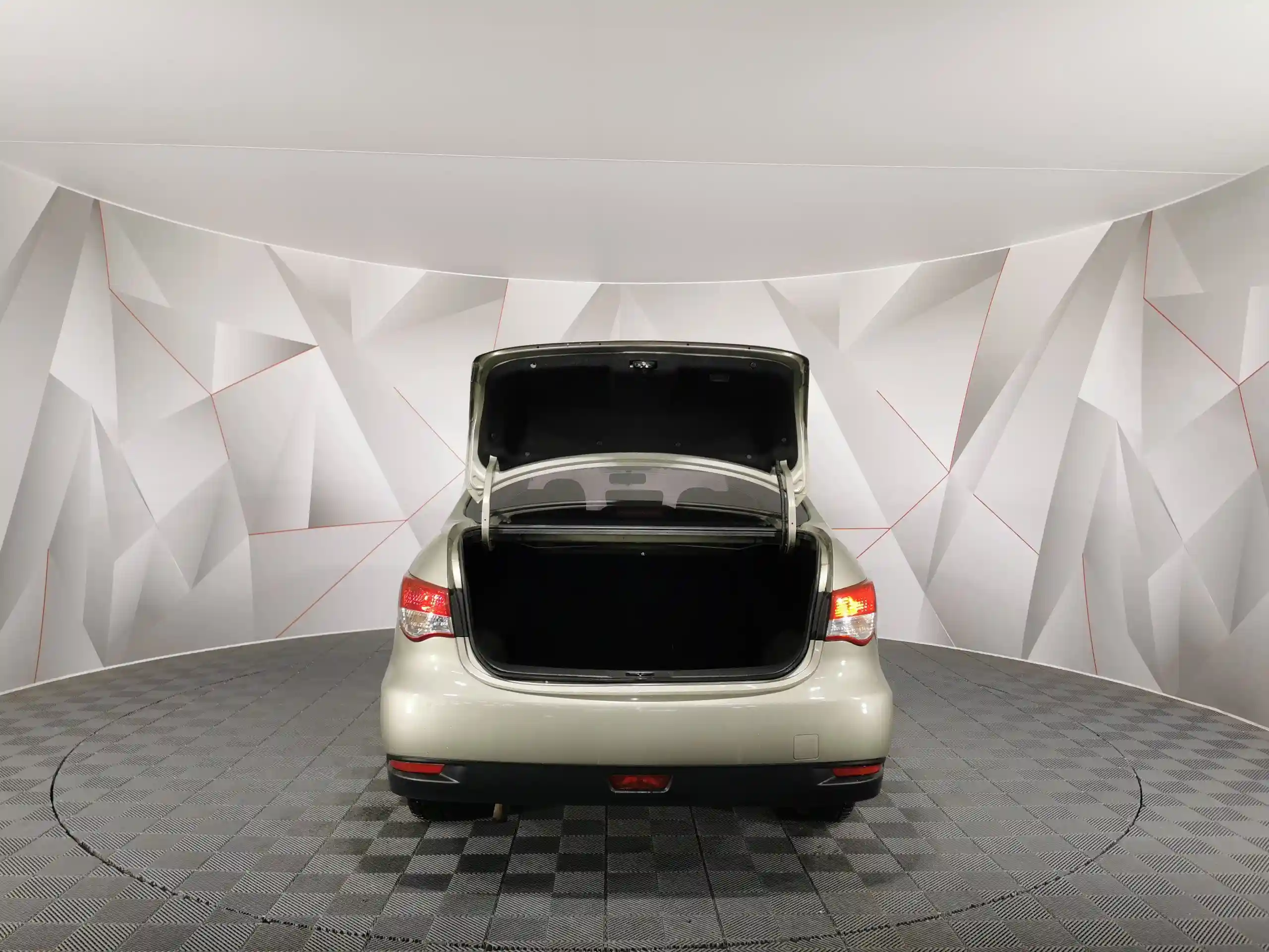 Nissan Almera 2014