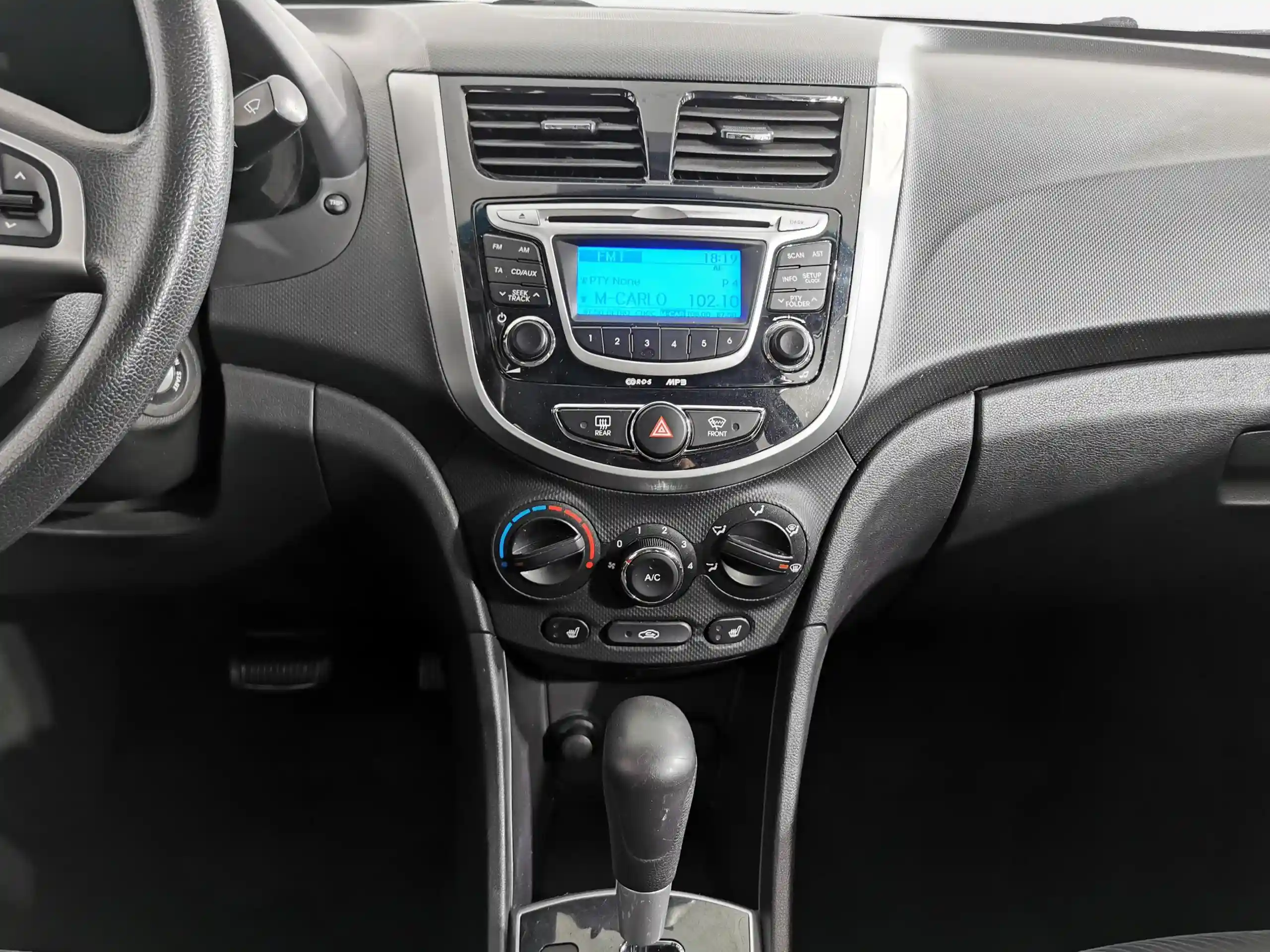 Hyundai Solaris 2011