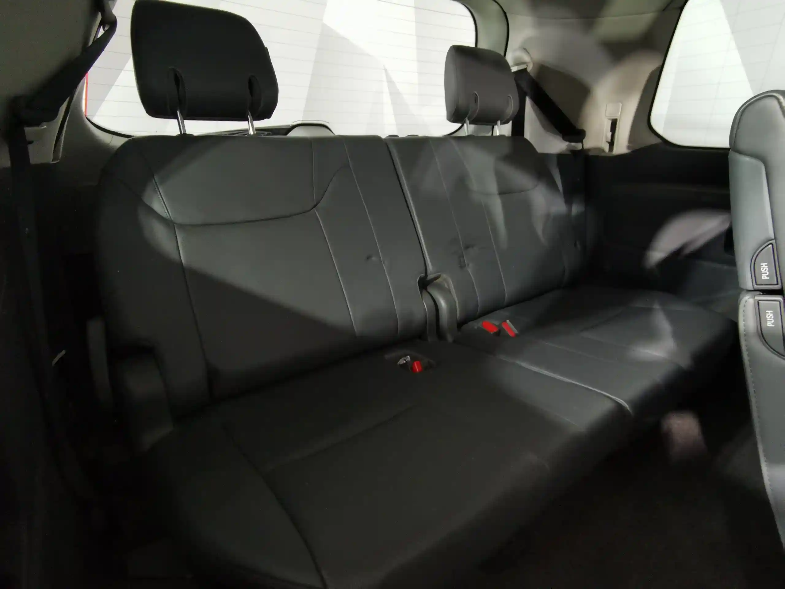 Lexus LX 2010