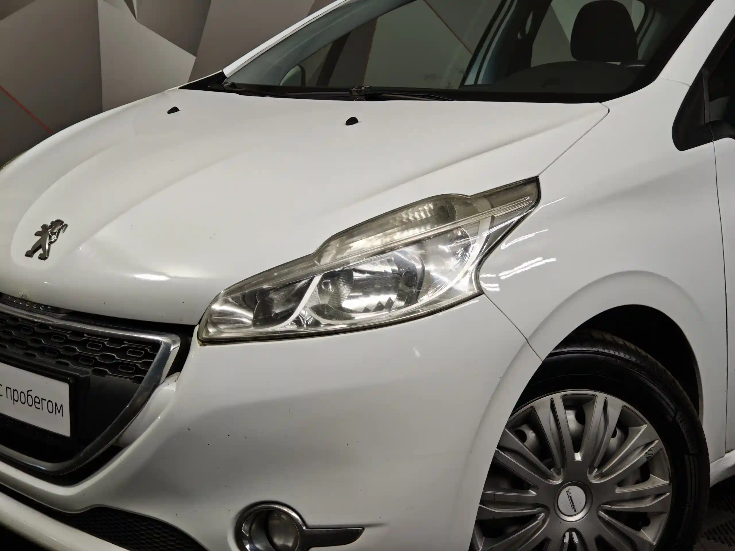 Peugeot 208 2013