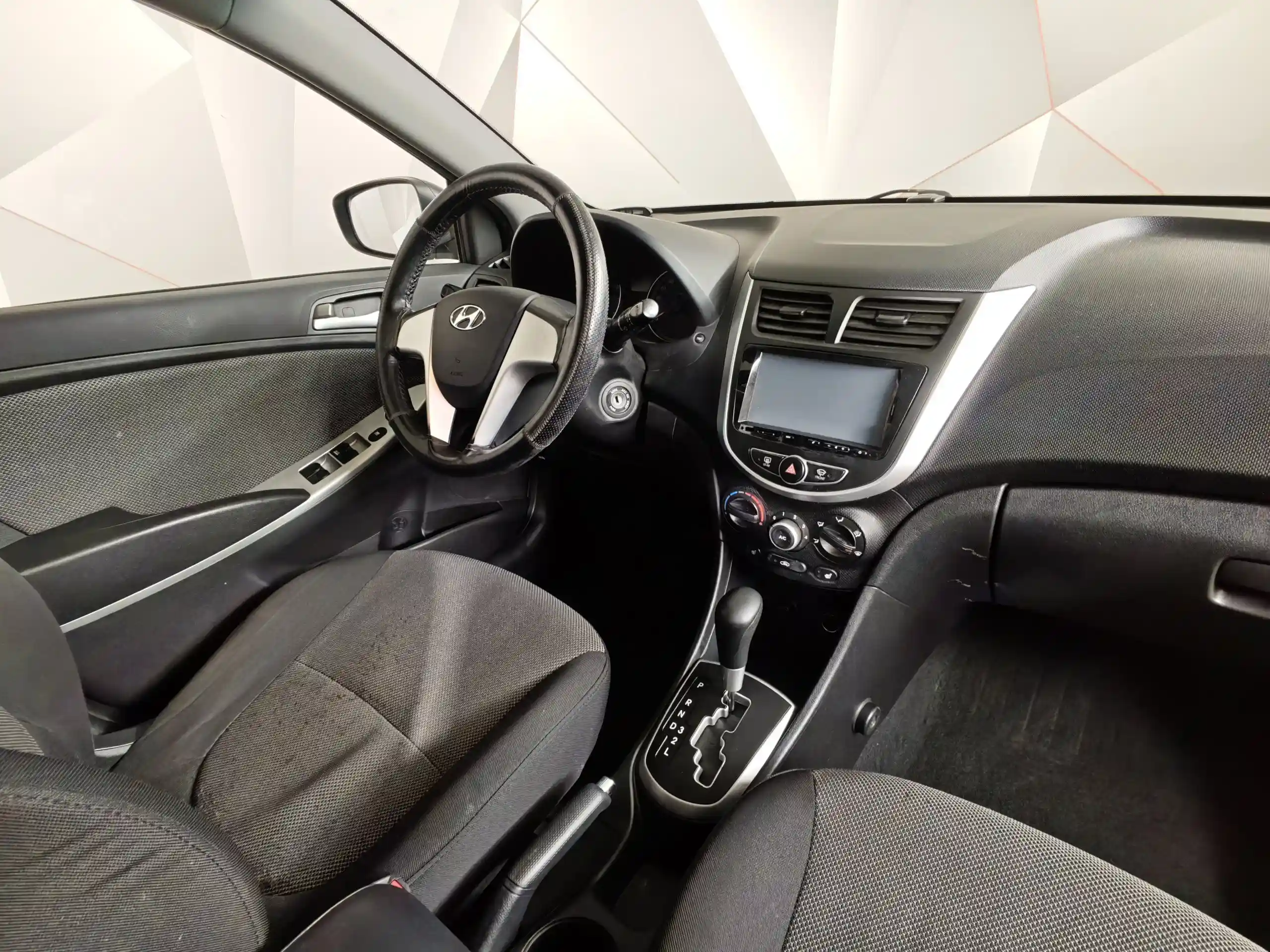 Hyundai Solaris 2012