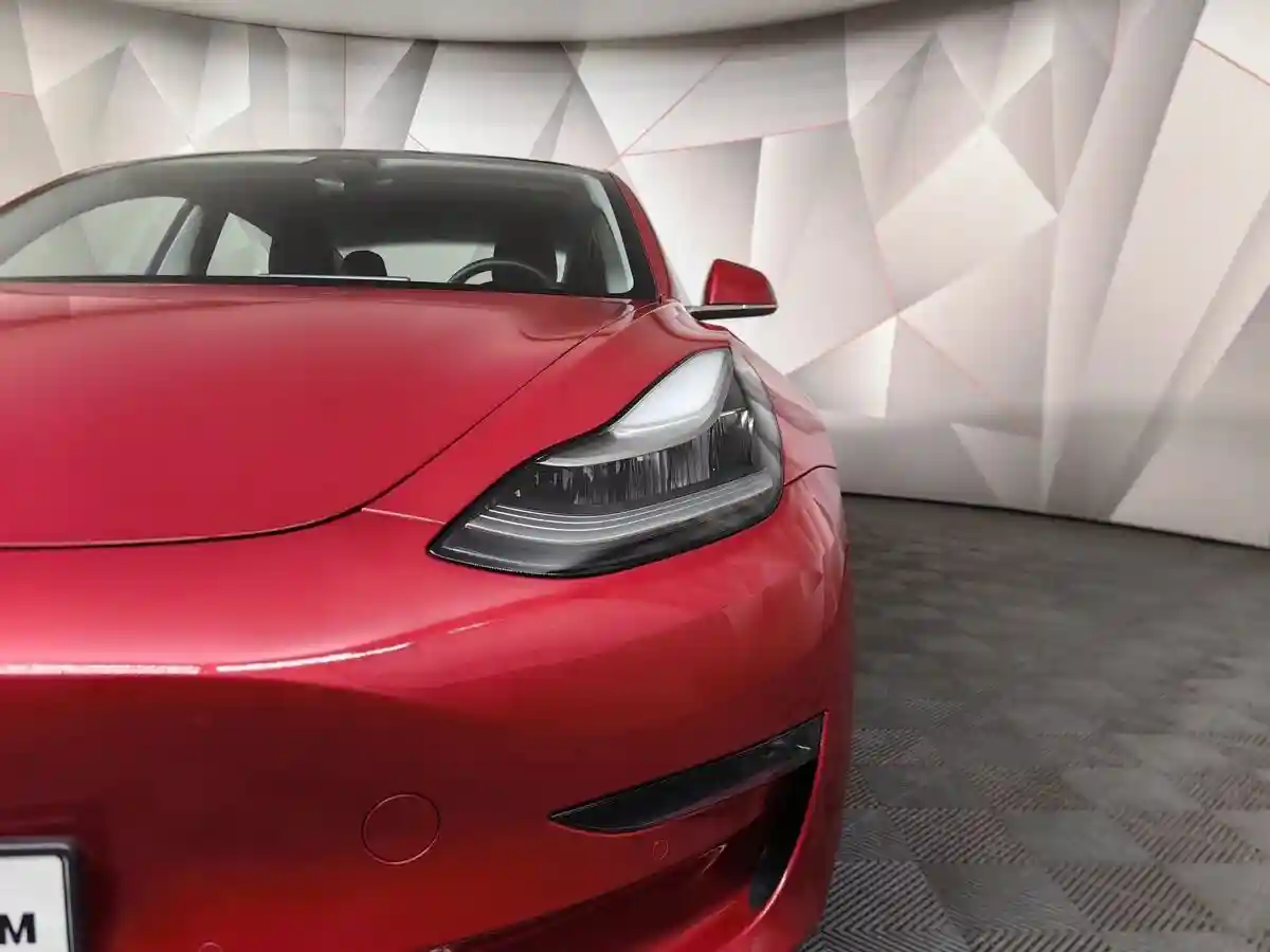 Tesla Model 3 2020