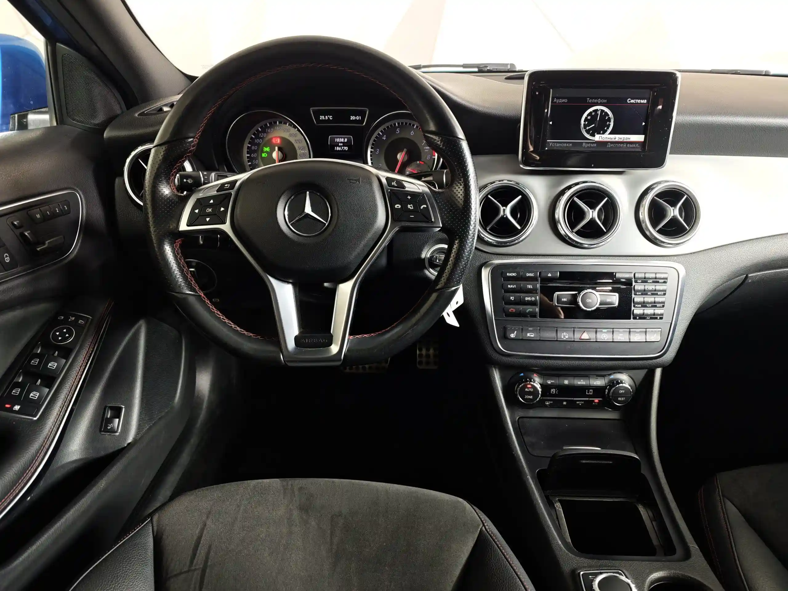 Mercedes-Benz GLA 2015