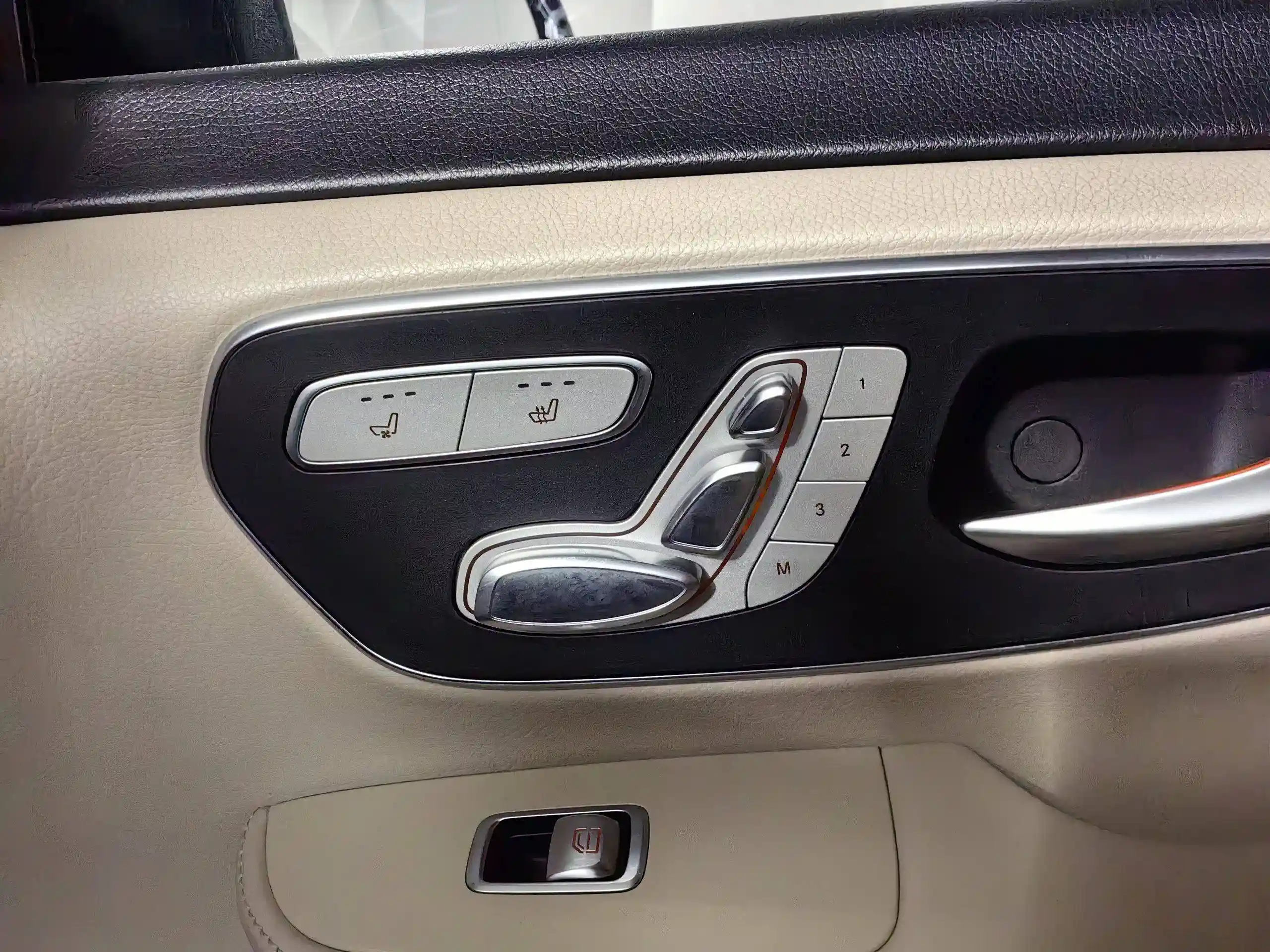 Mercedes-Benz V-Класс 2019