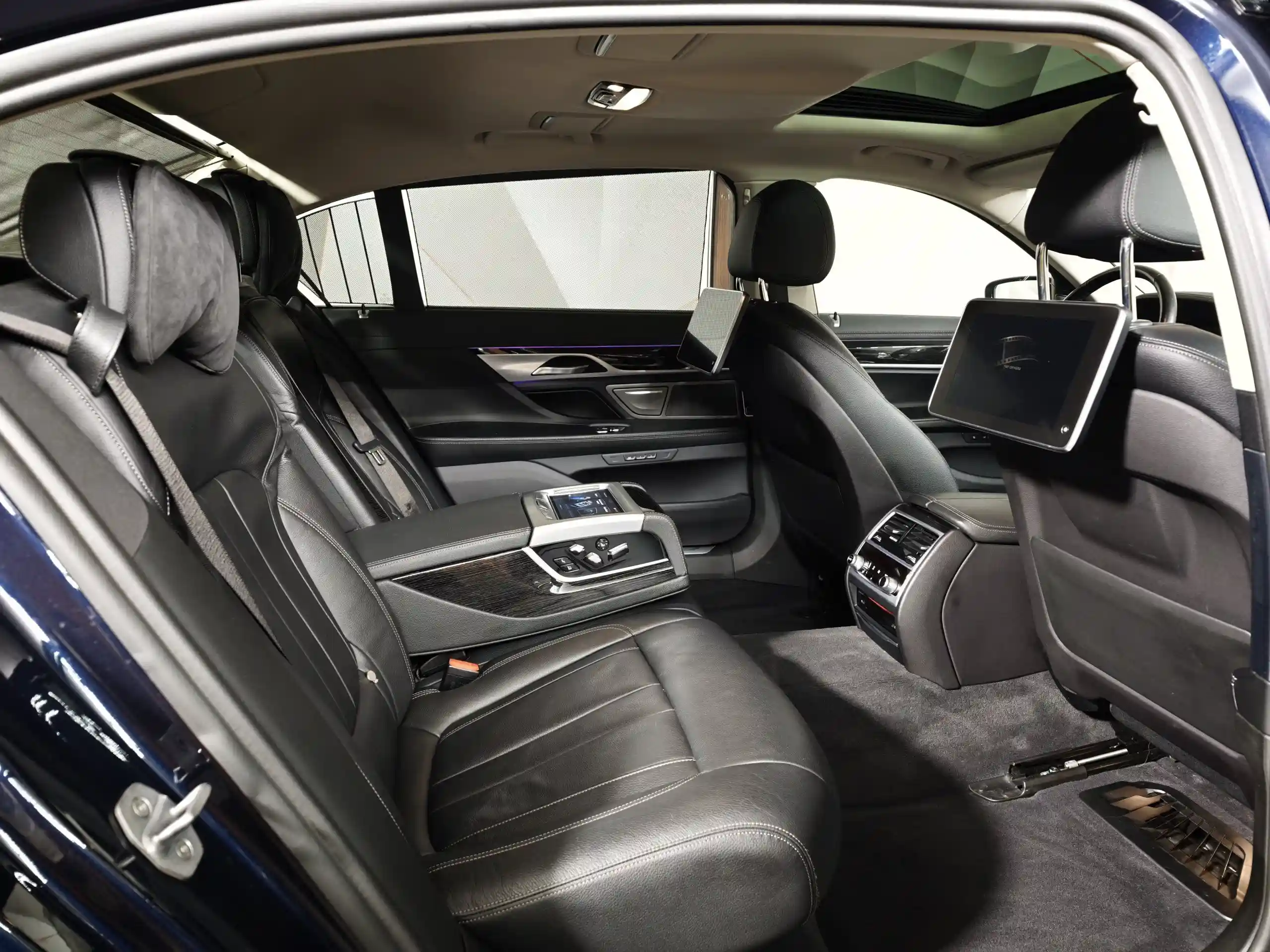 BMW 7 серия 2018