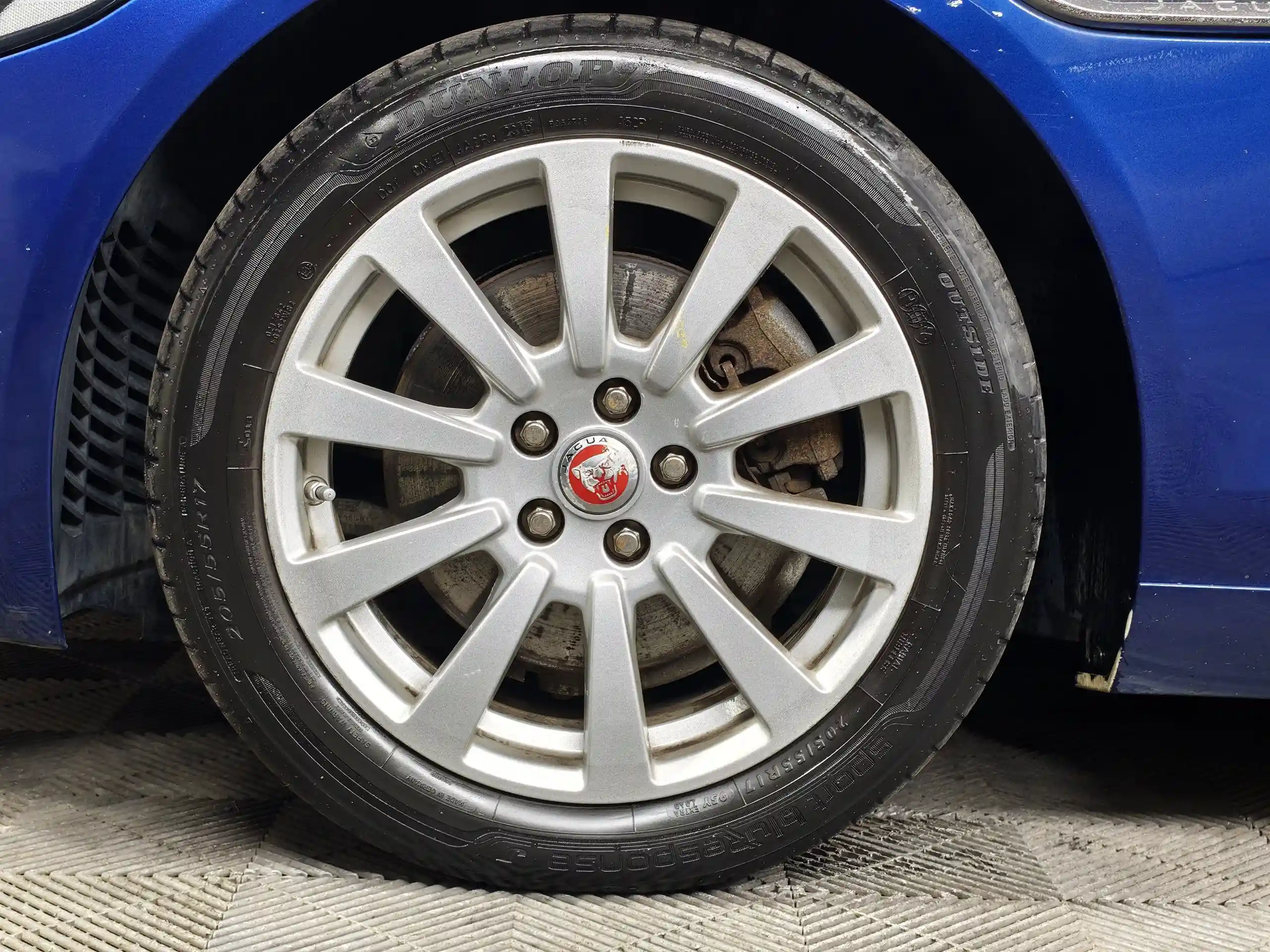 Jaguar XE 2015