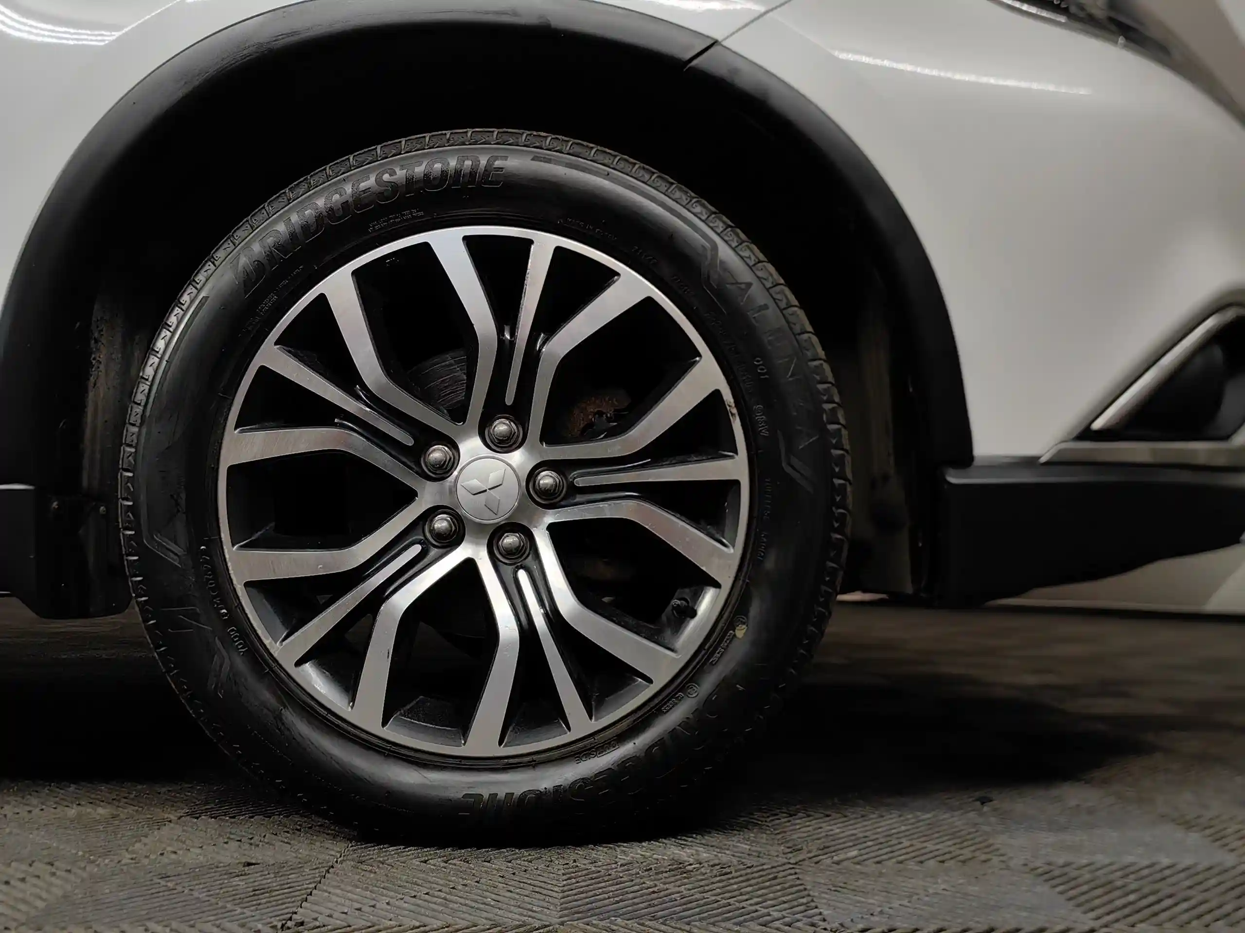 Mitsubishi Outlander 2015