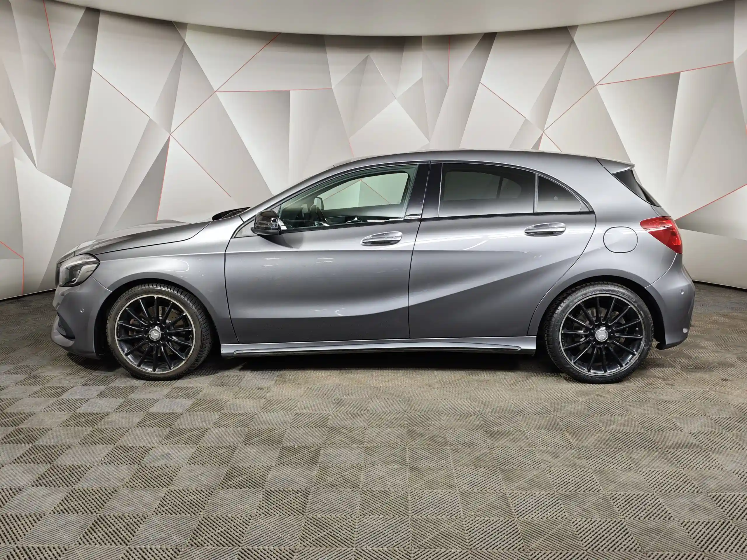 Mercedes-Benz A-Класс 2016