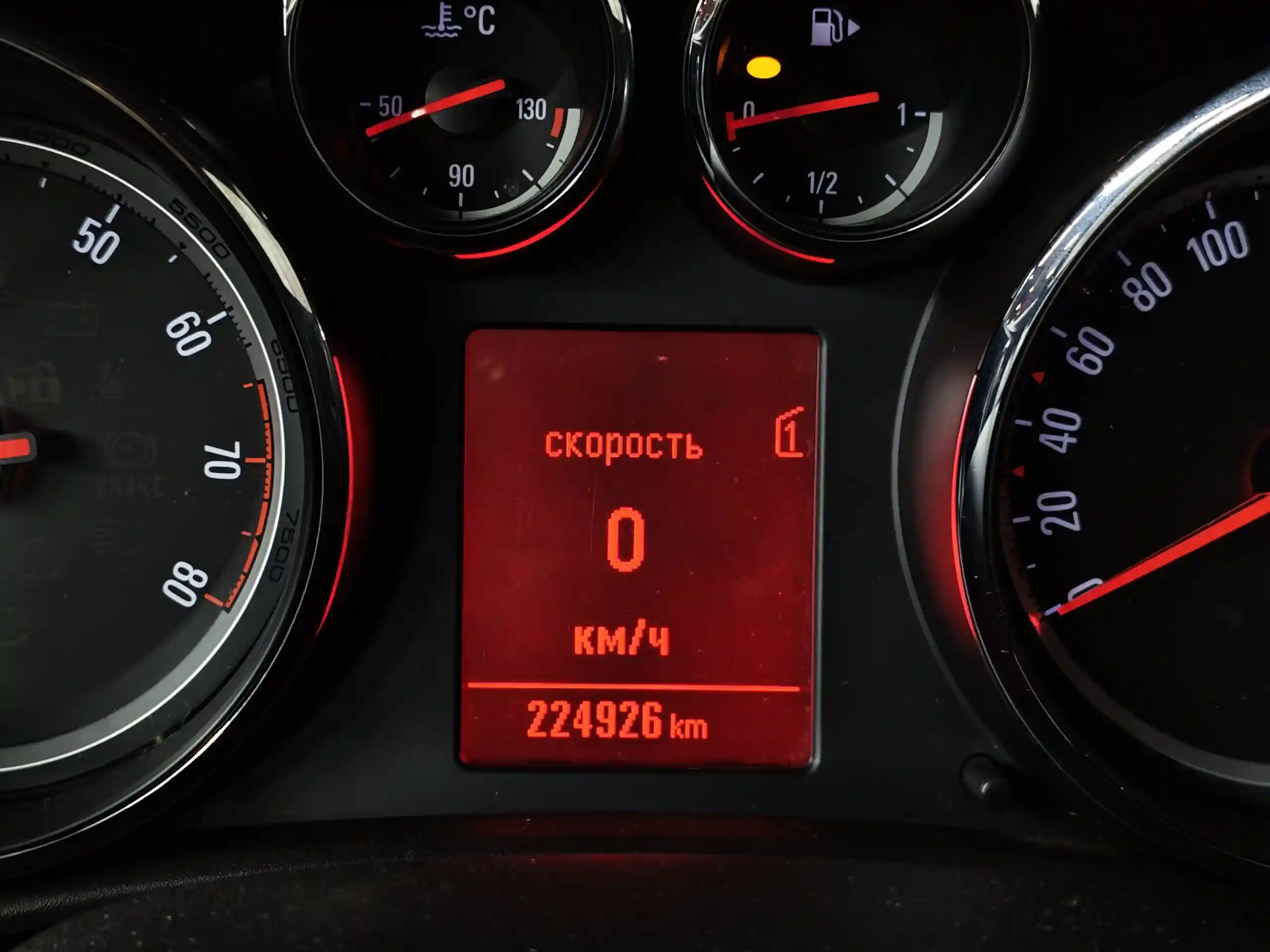 Opel Astra 2012