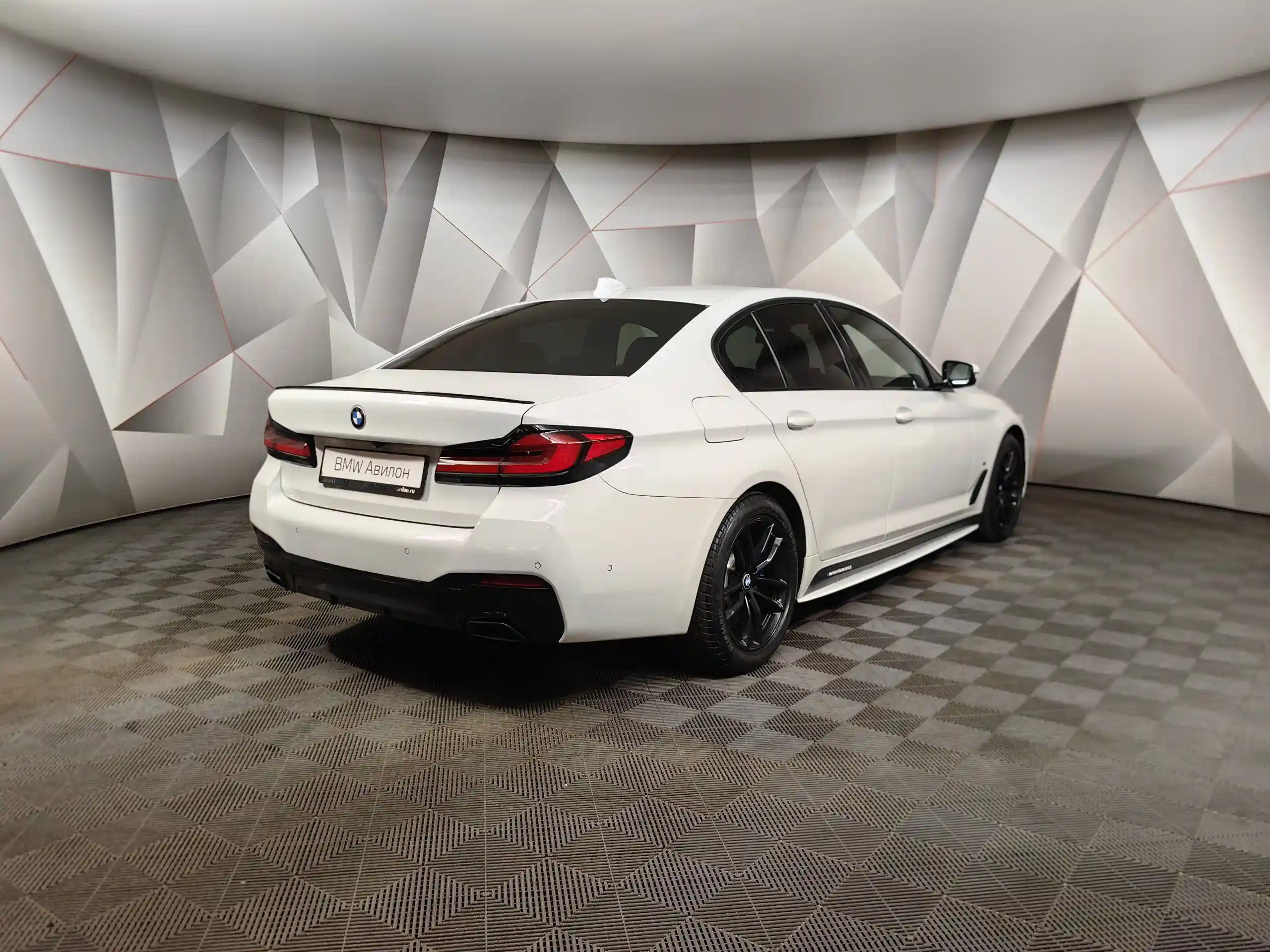 BMW 5 серия 2020