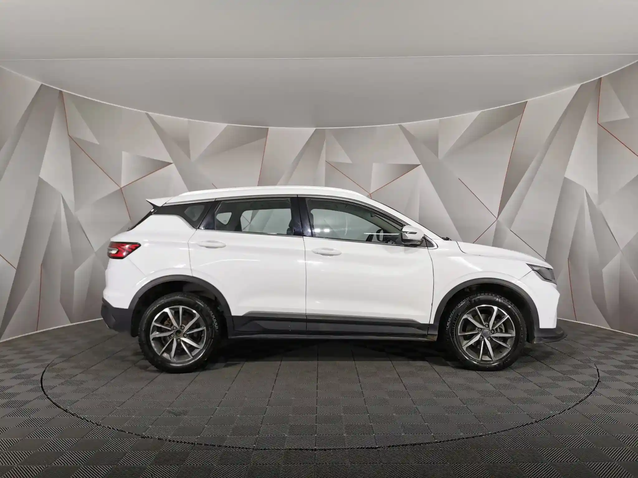Geely Coolray 2022