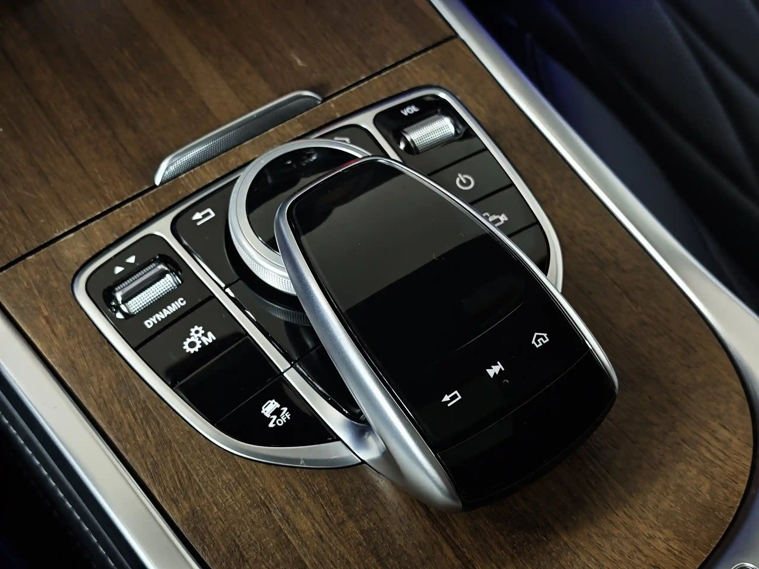 Mercedes-Benz G-Класс 2021