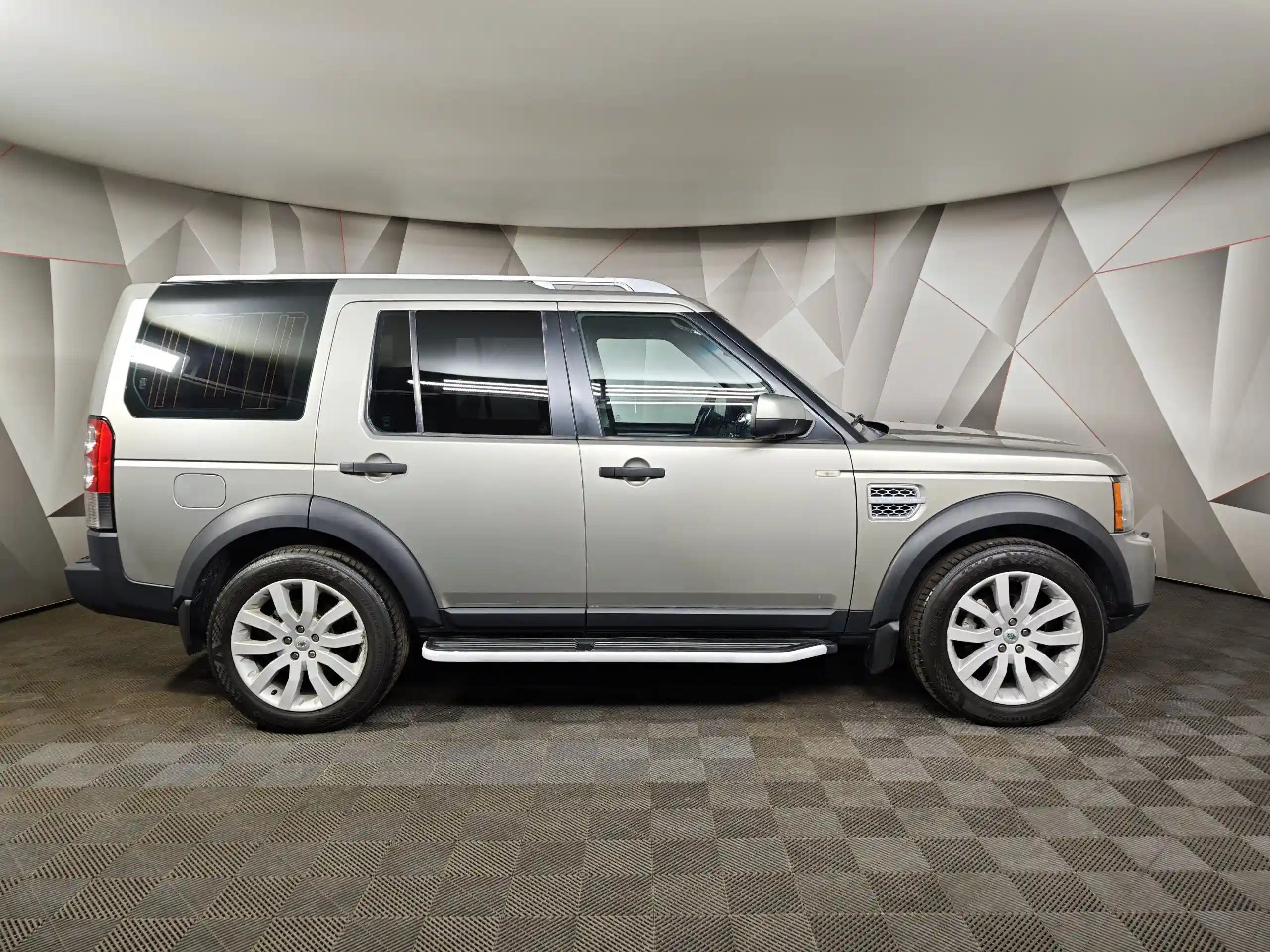 Land Rover Discovery 2011