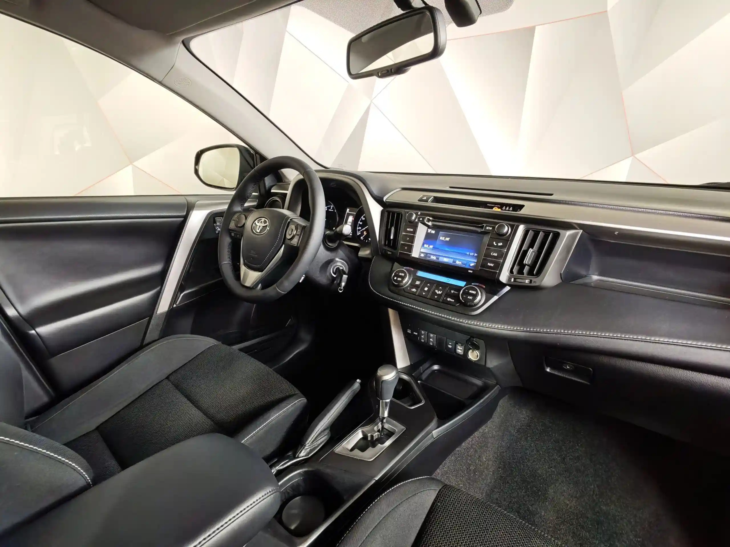 Toyota RAV4 2015