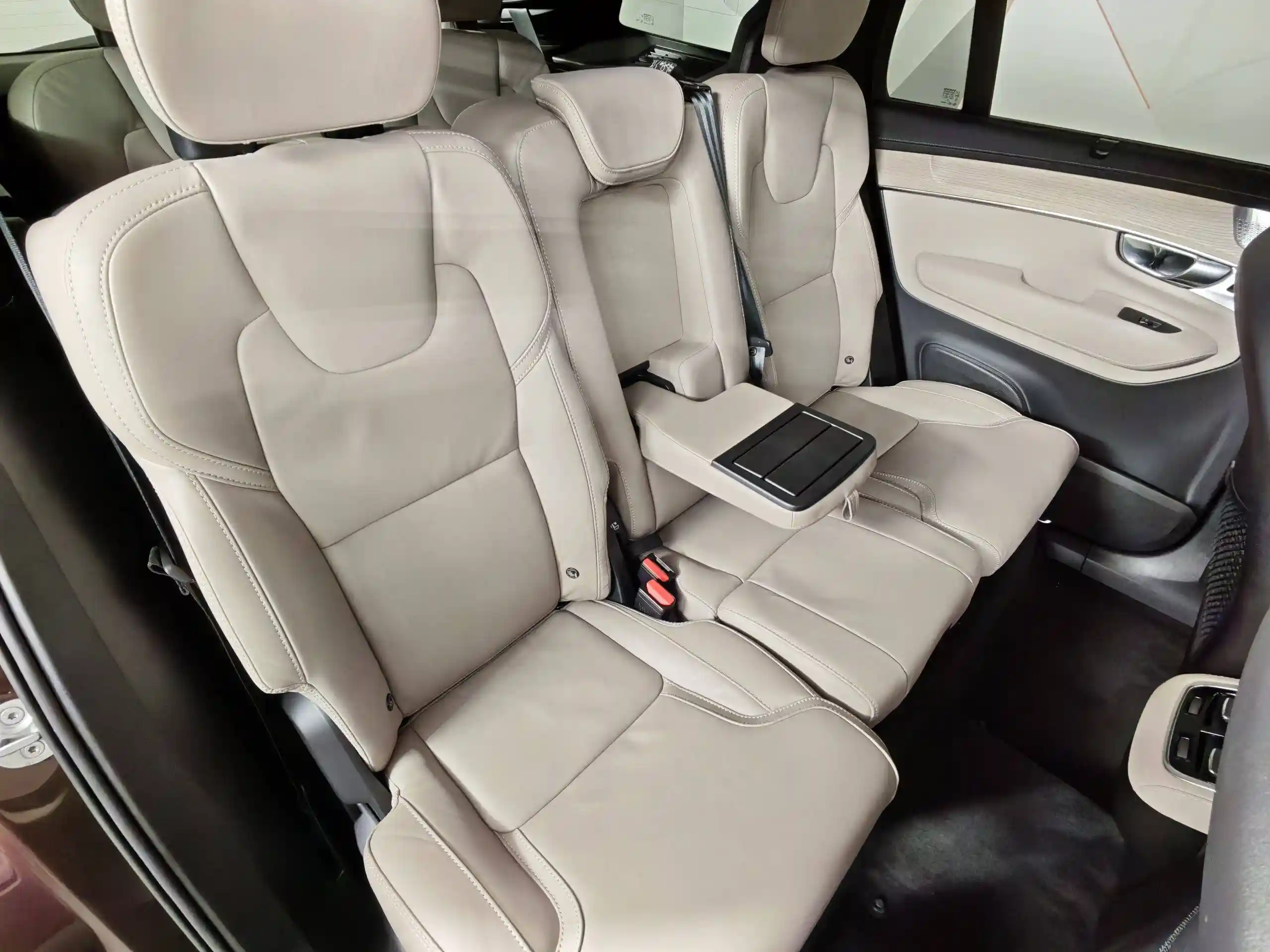 Volvo XC90 2025