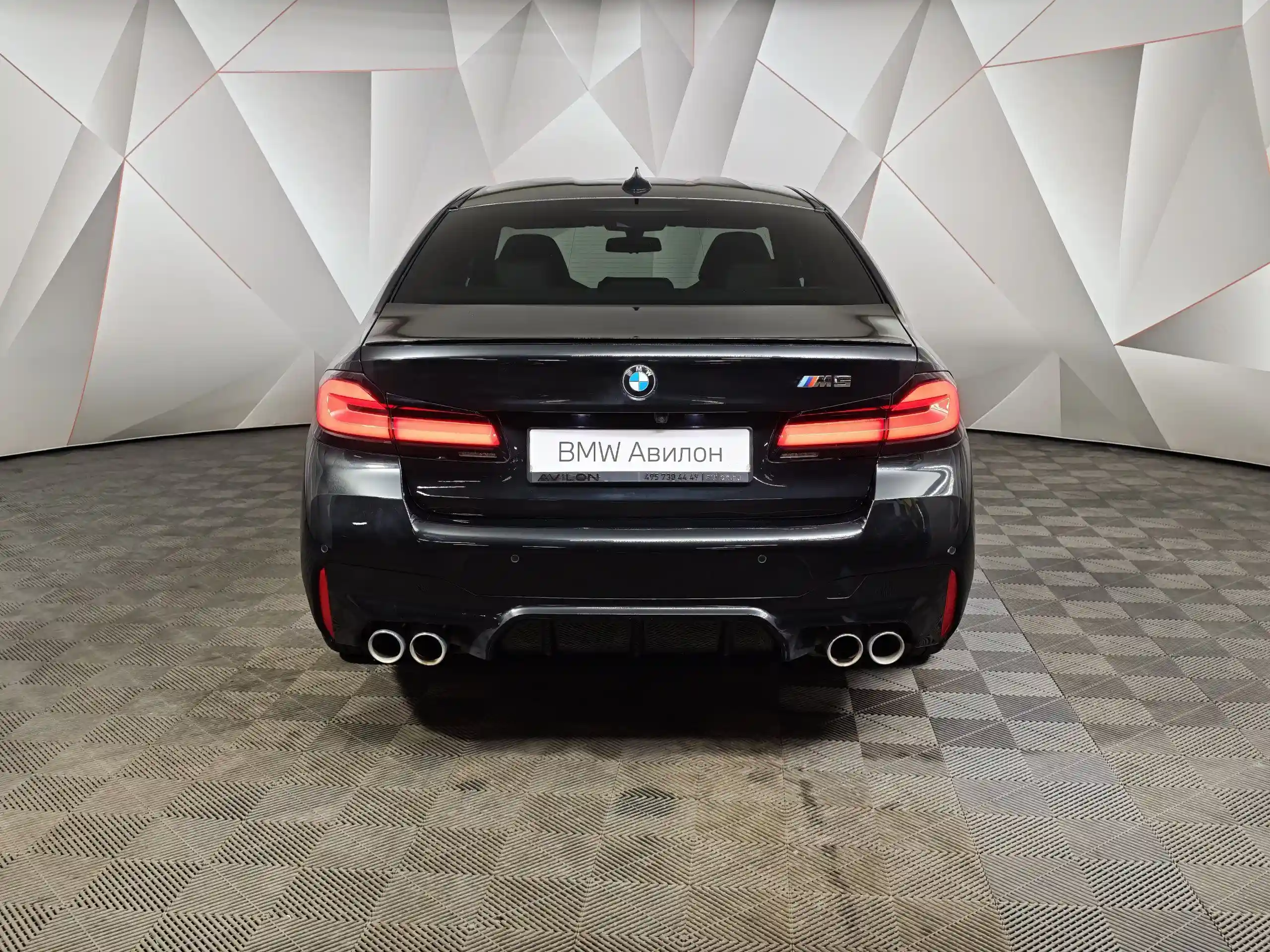 BMW M5 2022