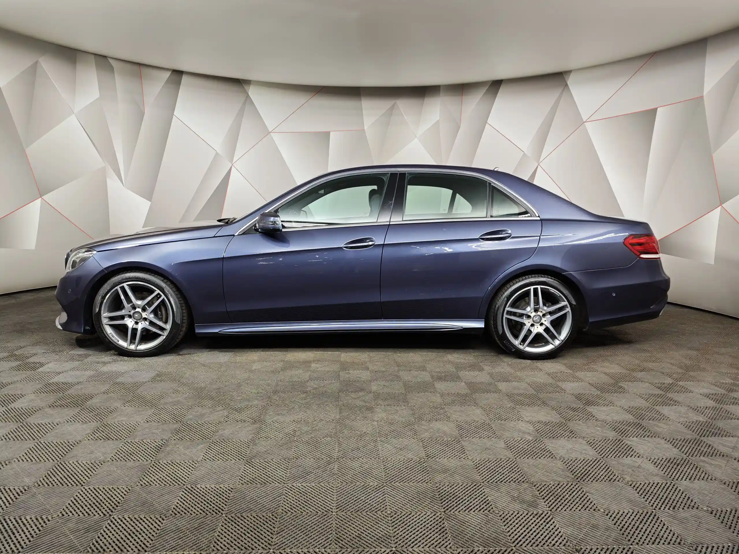 Mercedes-Benz E-Класс 2015