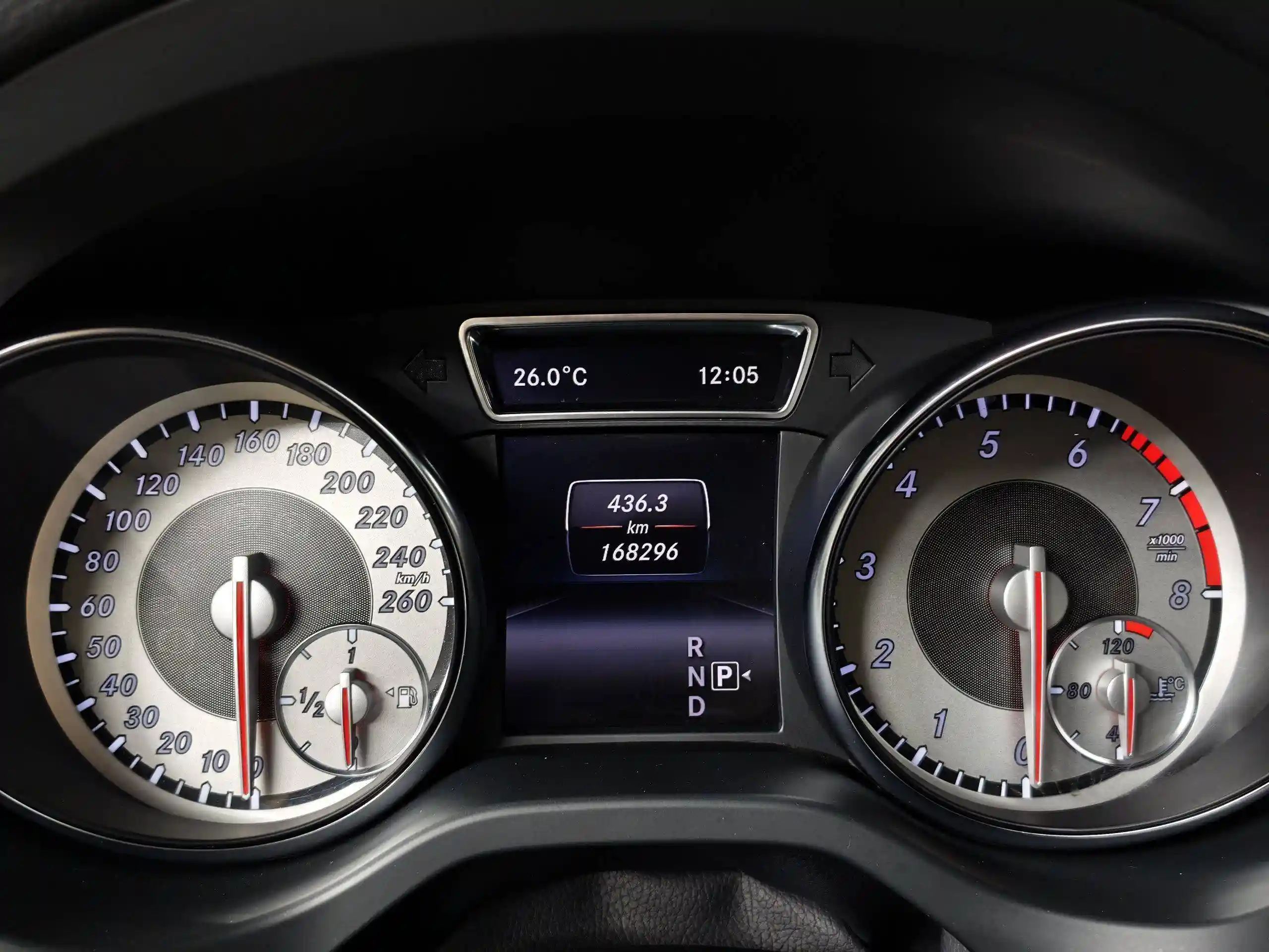 Mercedes-Benz GLA 2014