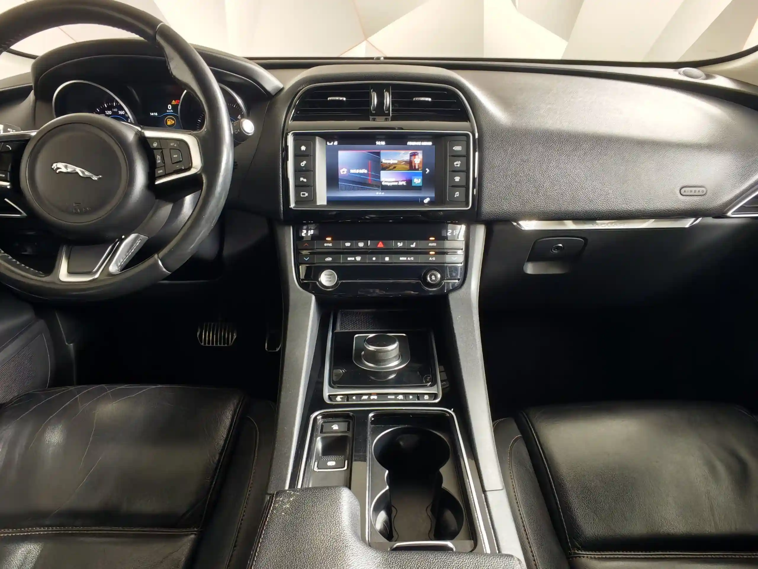 Jaguar F-Pace 2017