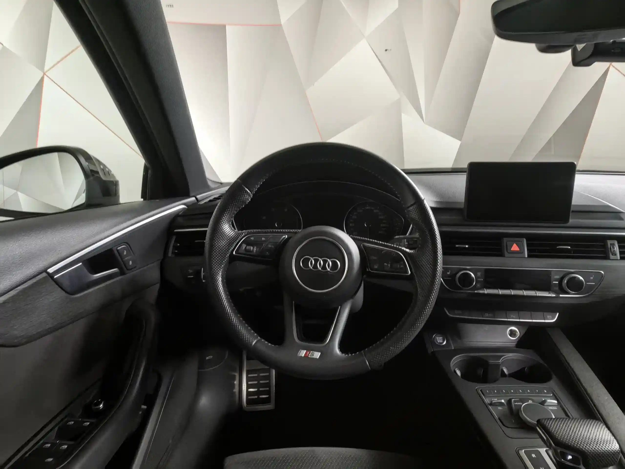 Audi A4 2019