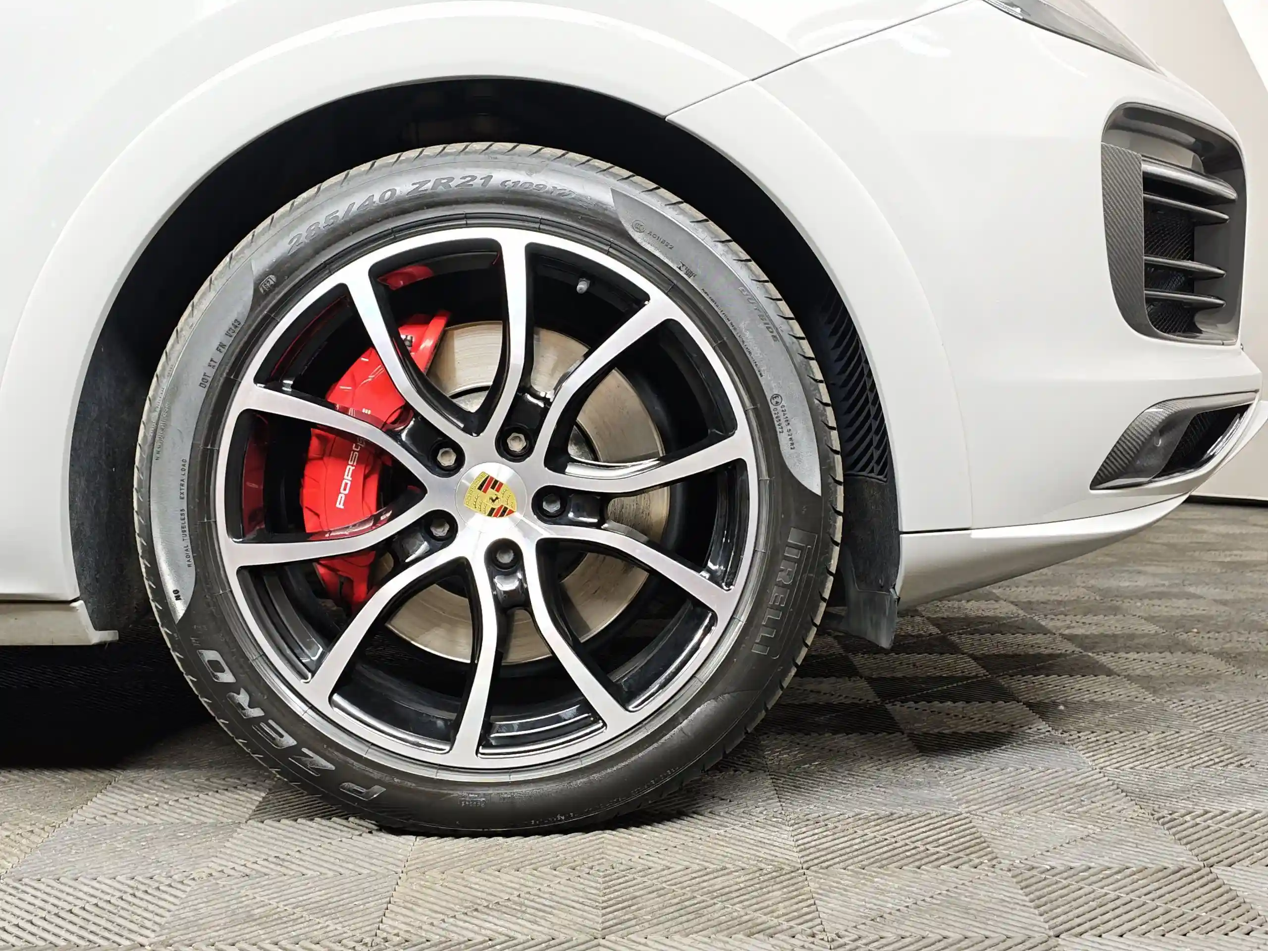 Porsche Cayenne Coupe 2021