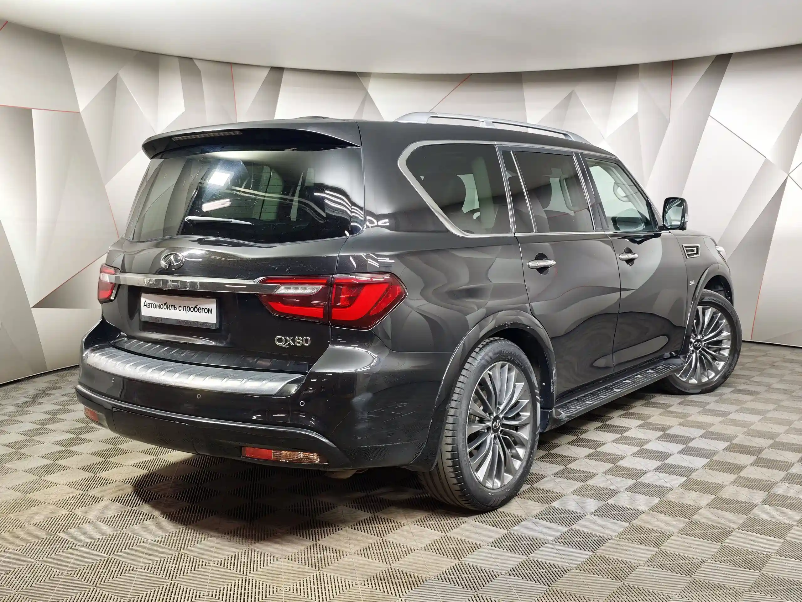 Infiniti QX80 2018