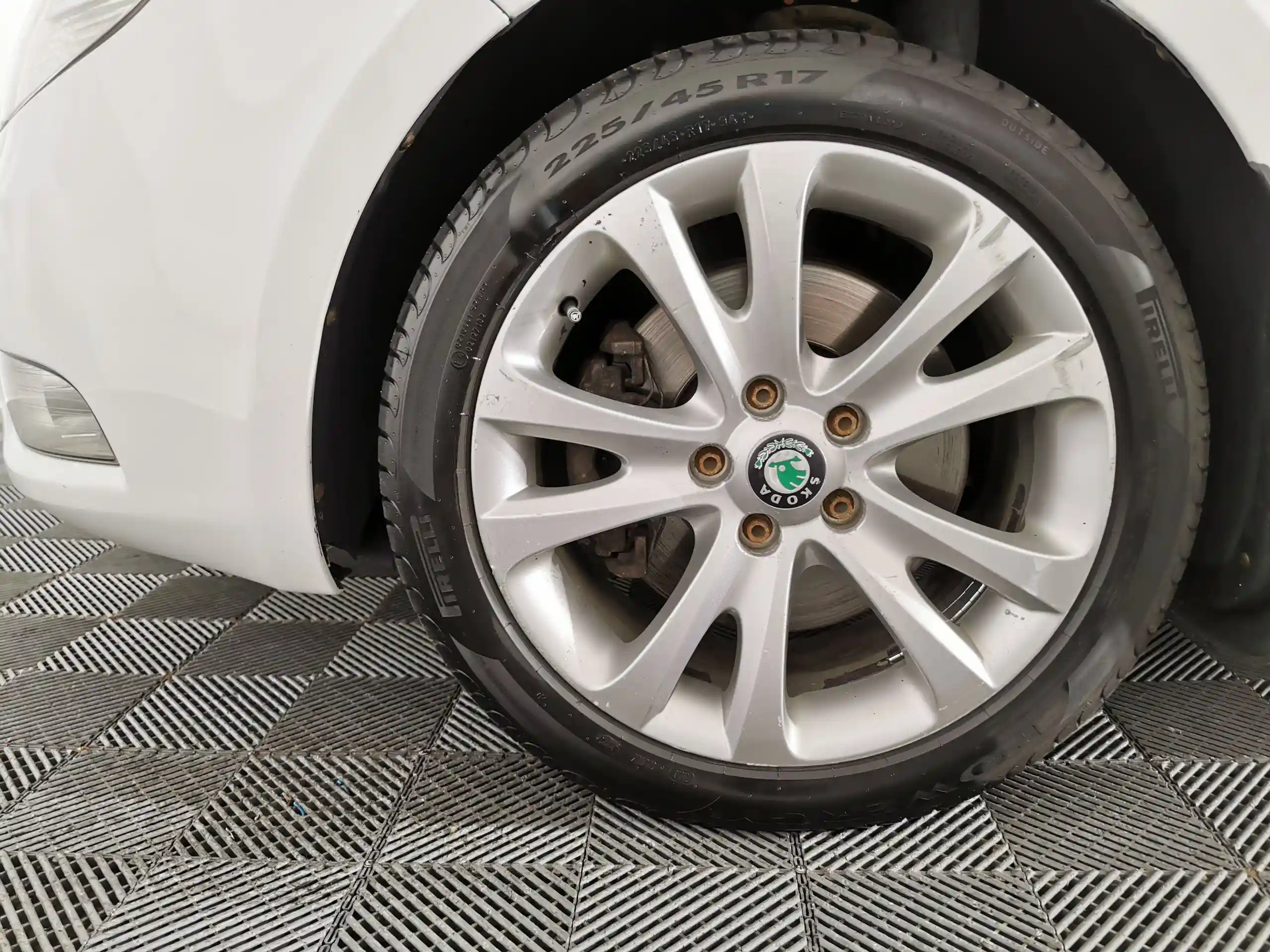 Skoda Superb 2011