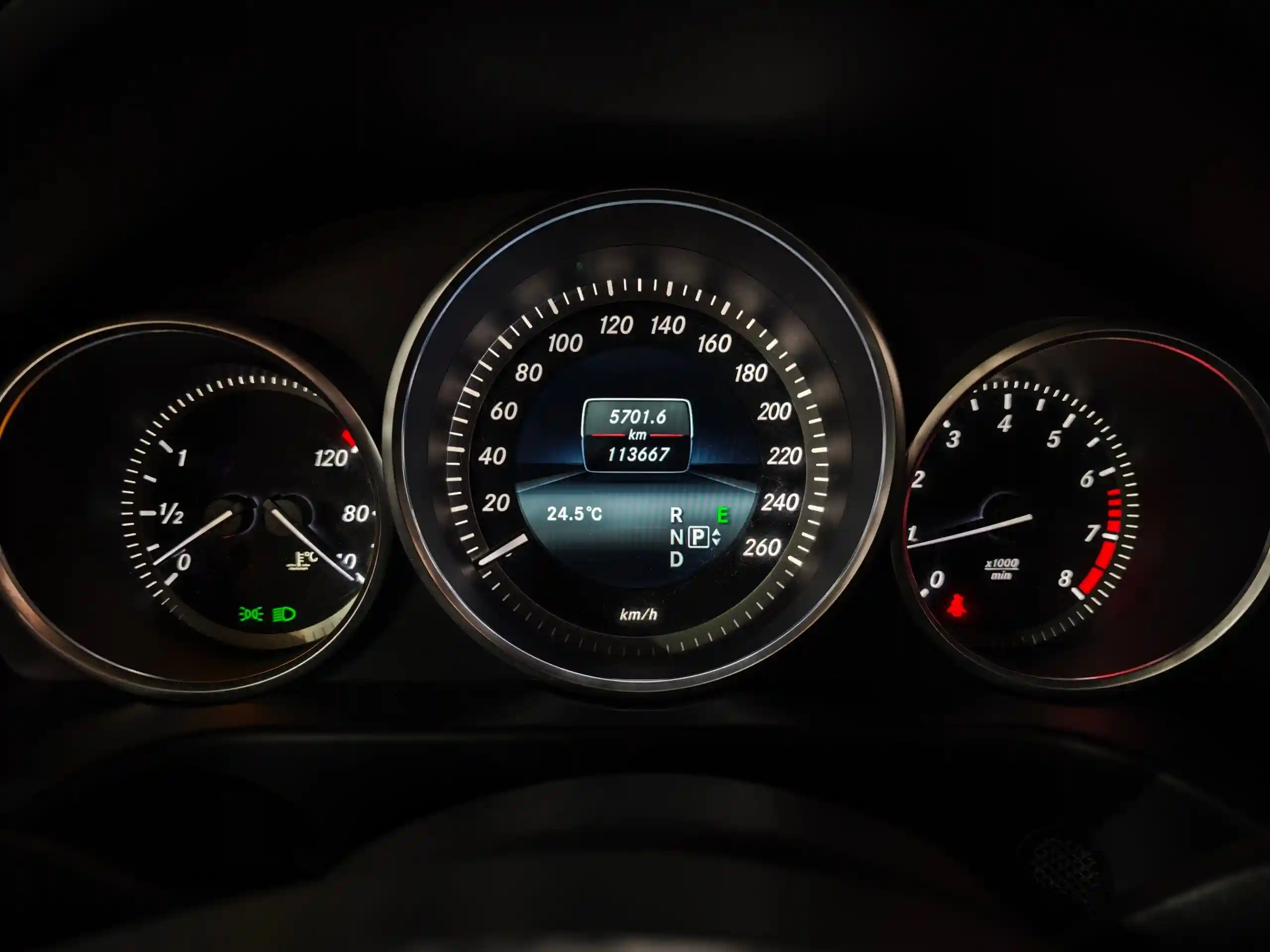 Mercedes-Benz E-Класс 2015