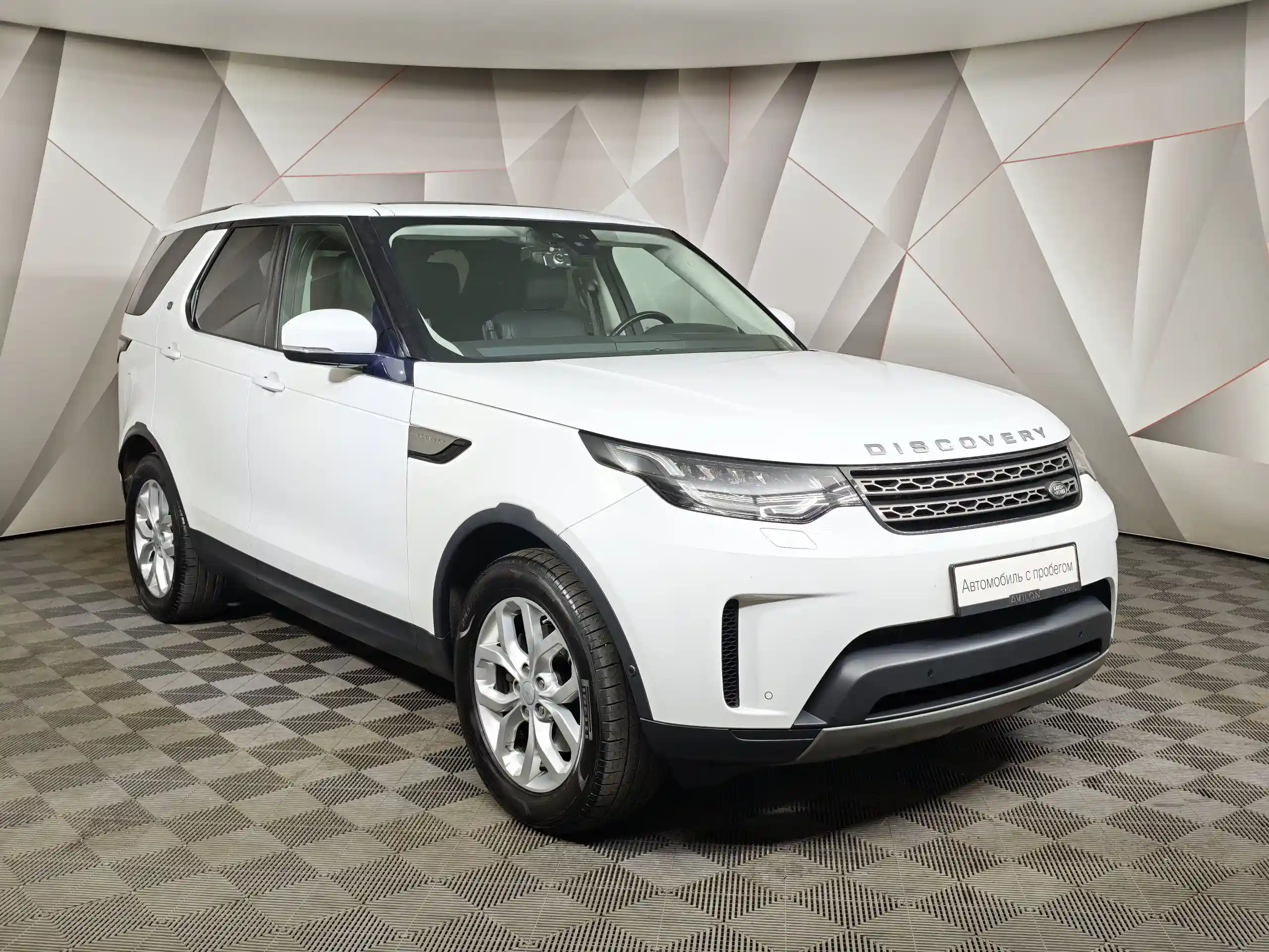 Land Rover Discovery 2019