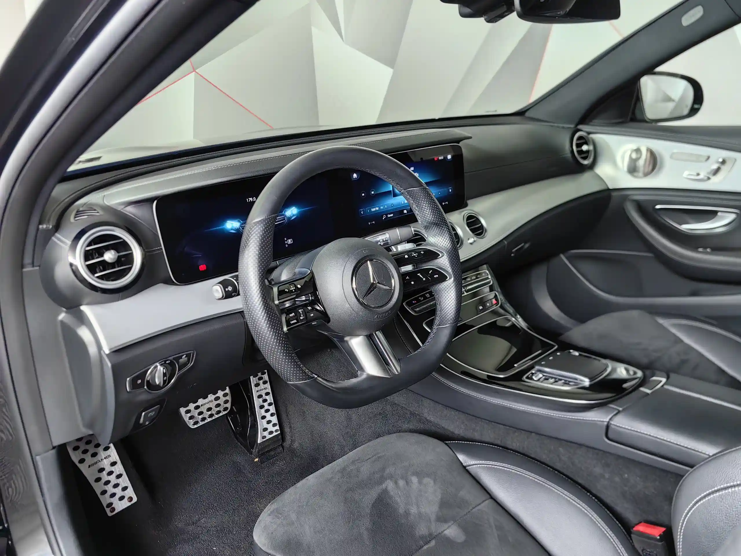 Mercedes-Benz E-Класс 2022