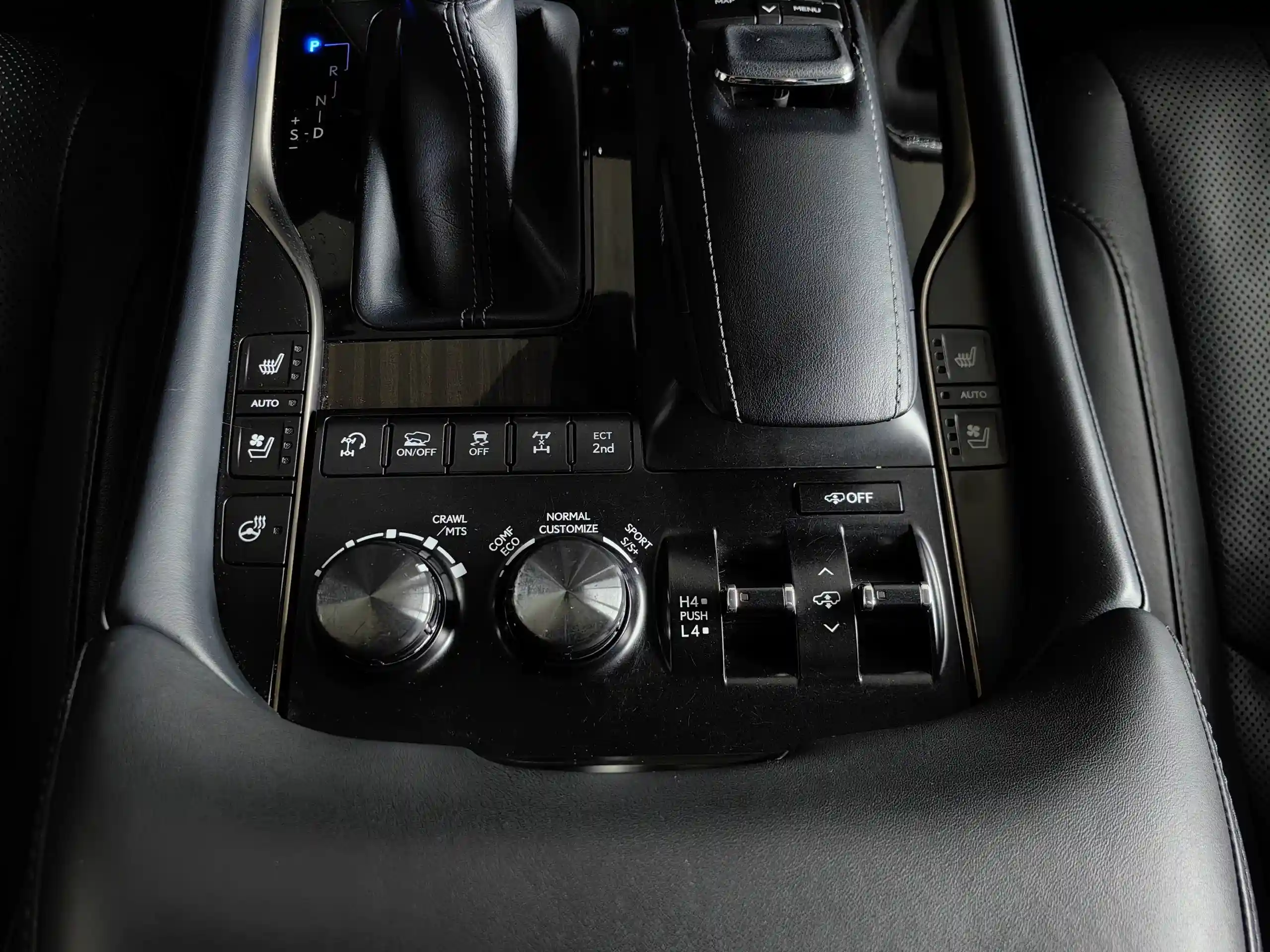 Lexus LX 2020