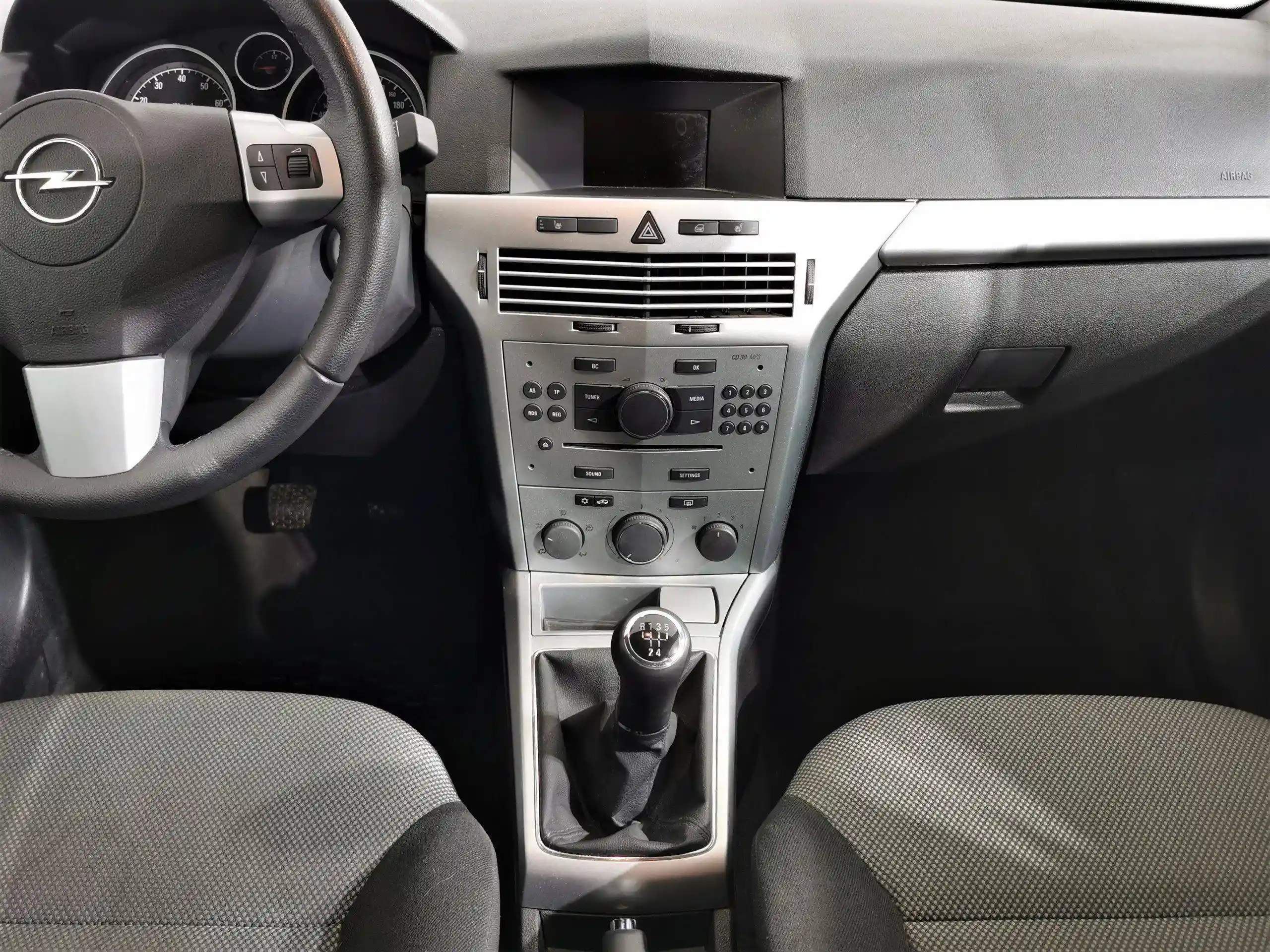Opel Astra 2014