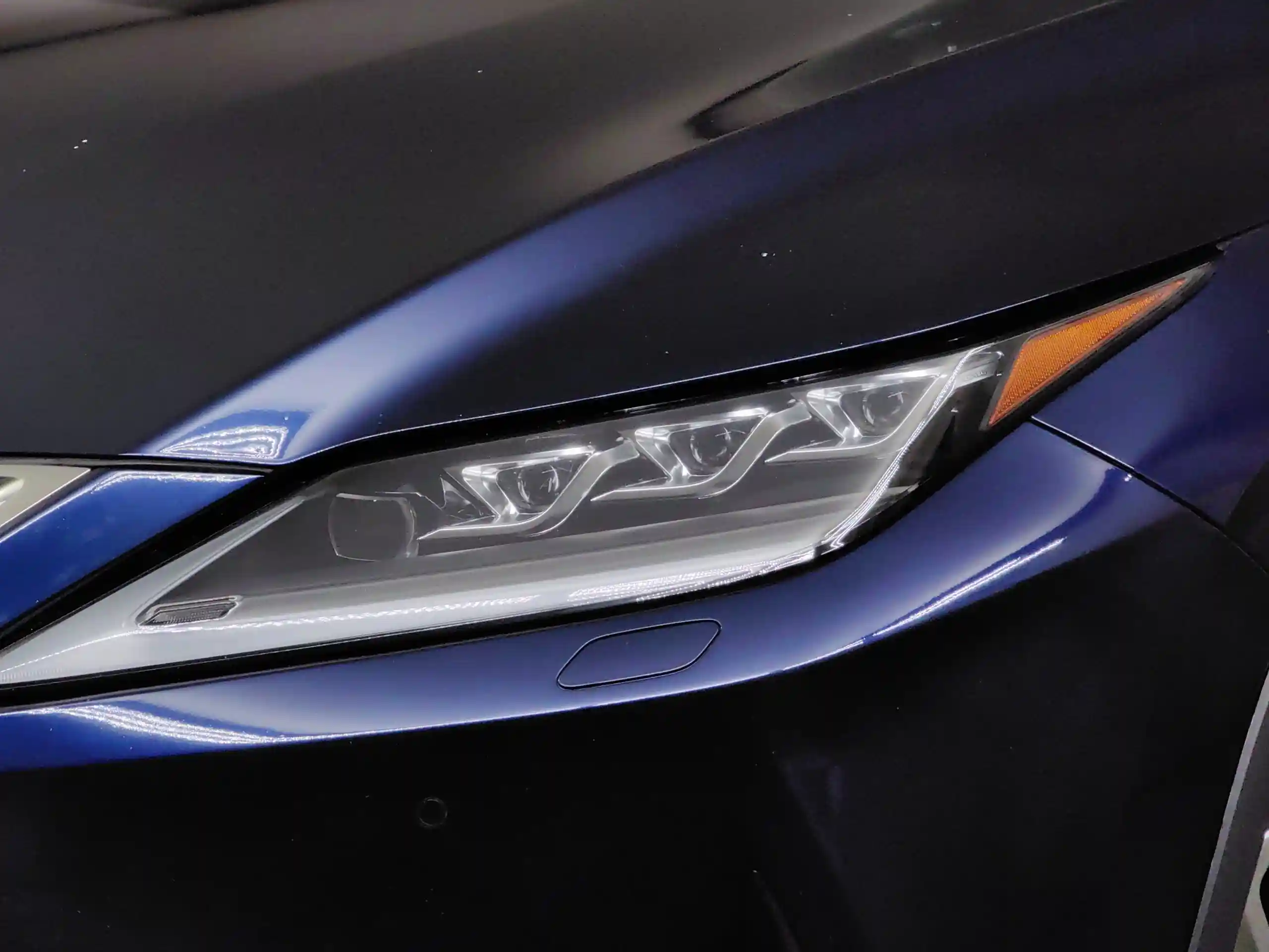 Lexus RX 2021