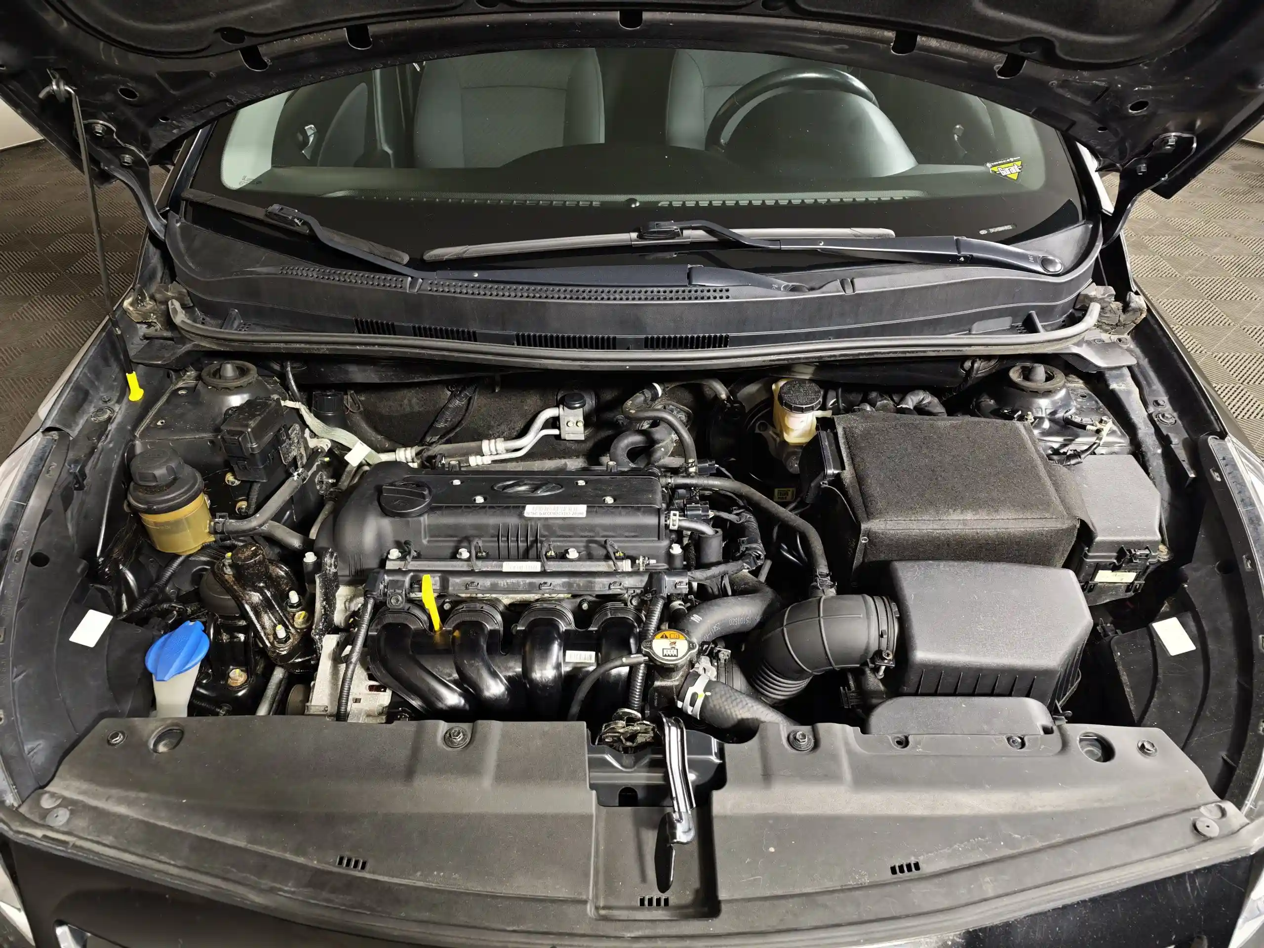 Hyundai Solaris 2016