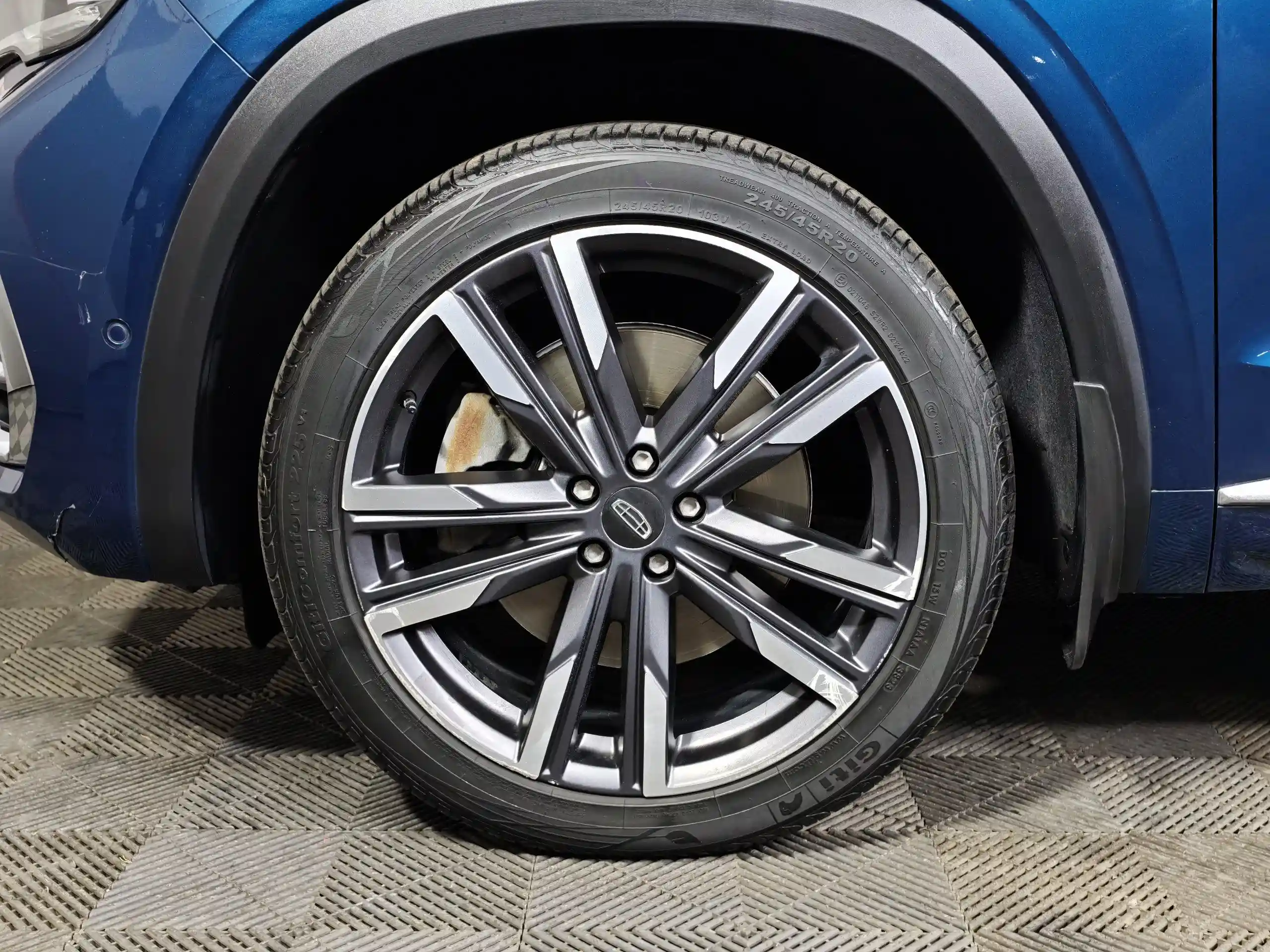 Geely Monjaro 2023