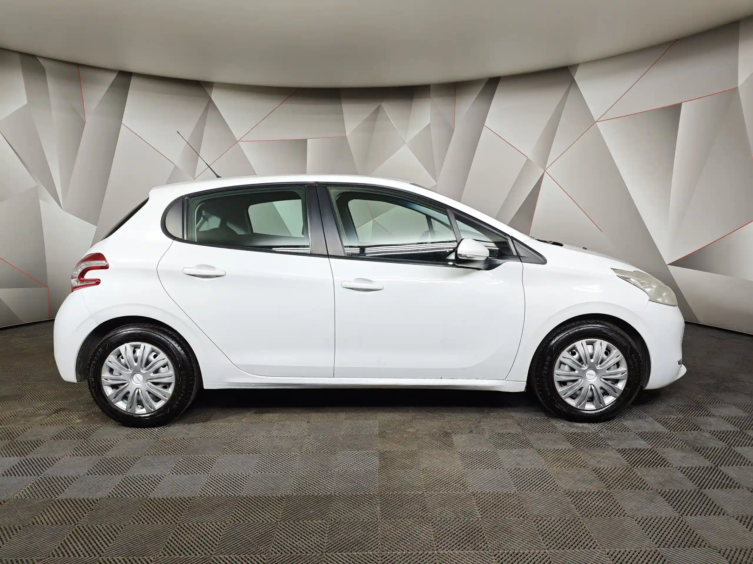 Peugeot 208 2013