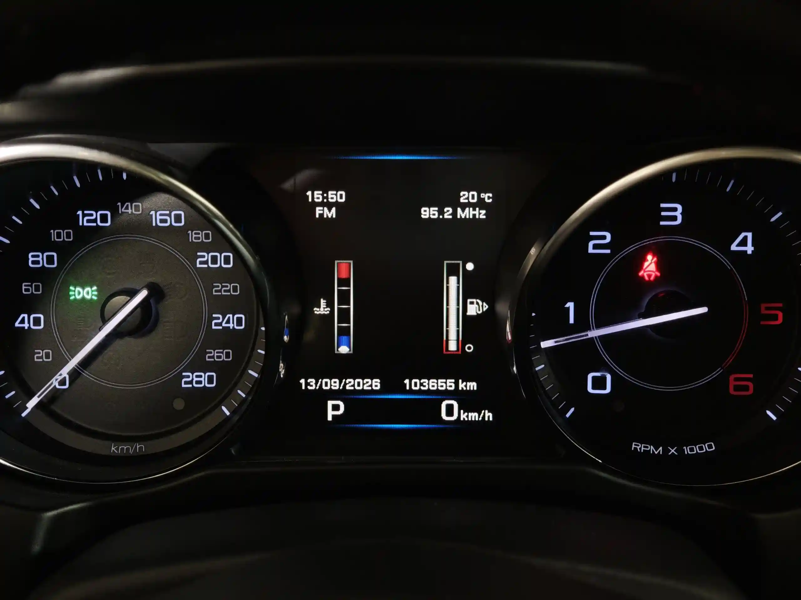 Jaguar XE 2015