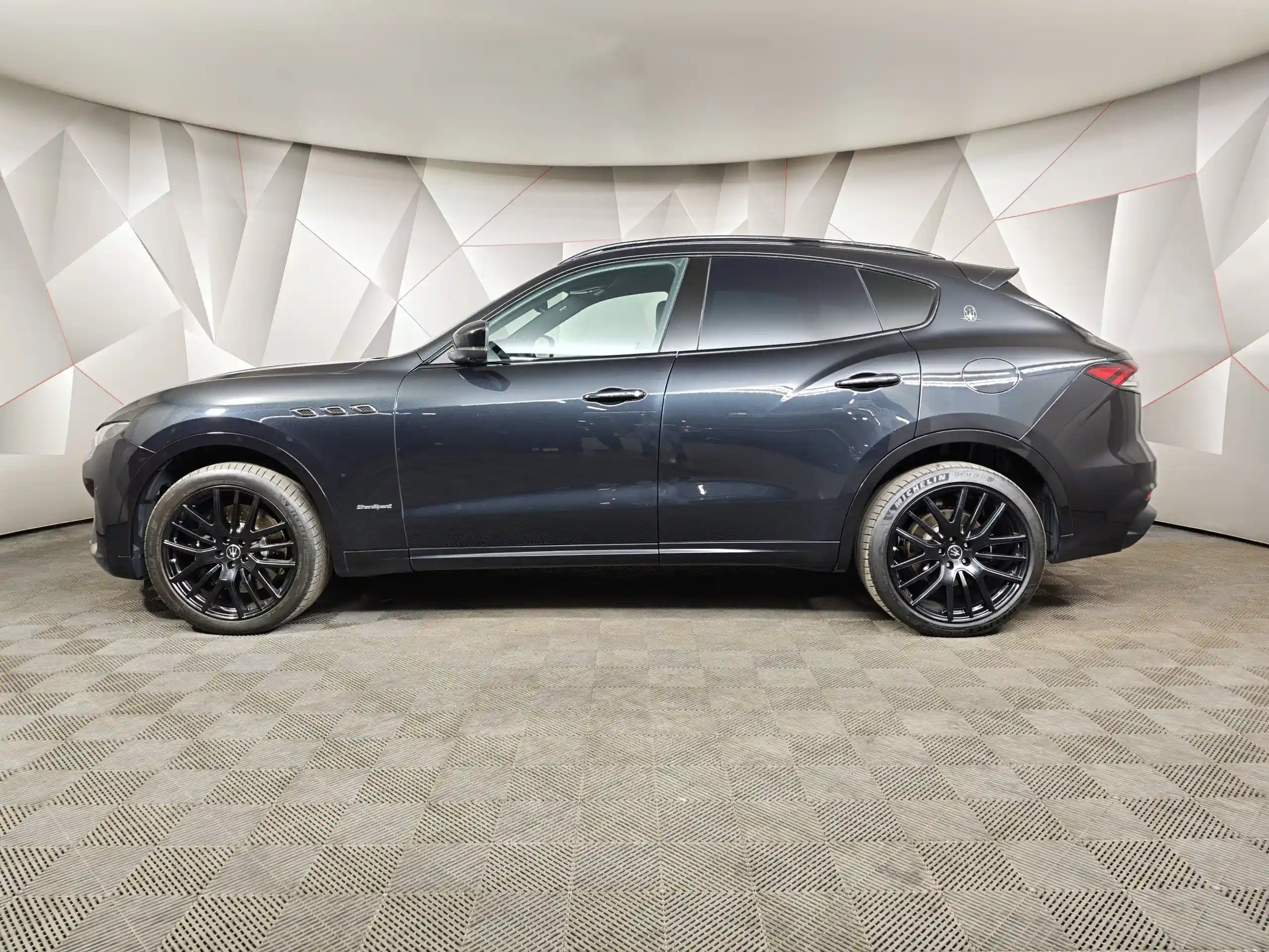 Maserati Levante 2021