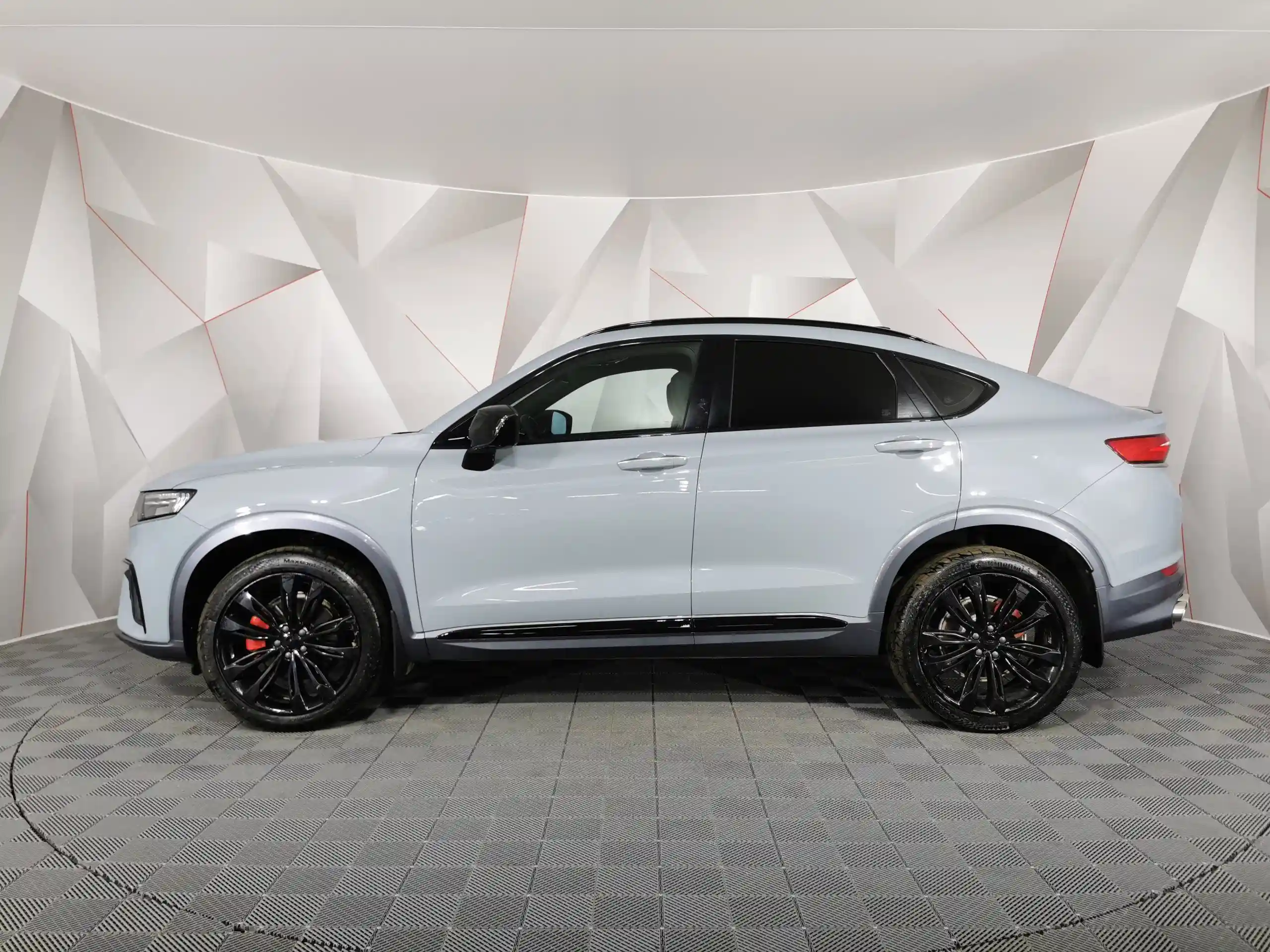 Geely Tugella 2022
